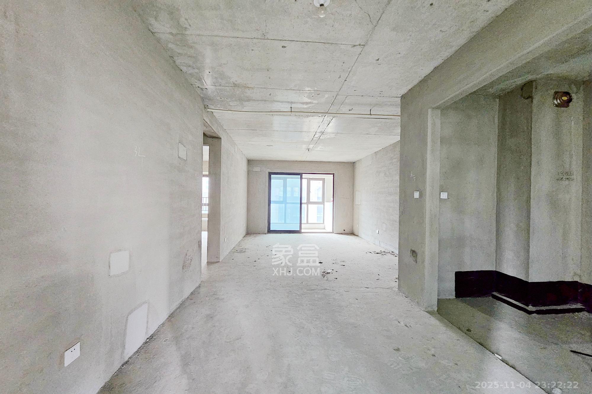 明昇壹城（明昇时代广场）二期  3室2厅2卫    168.0万客厅