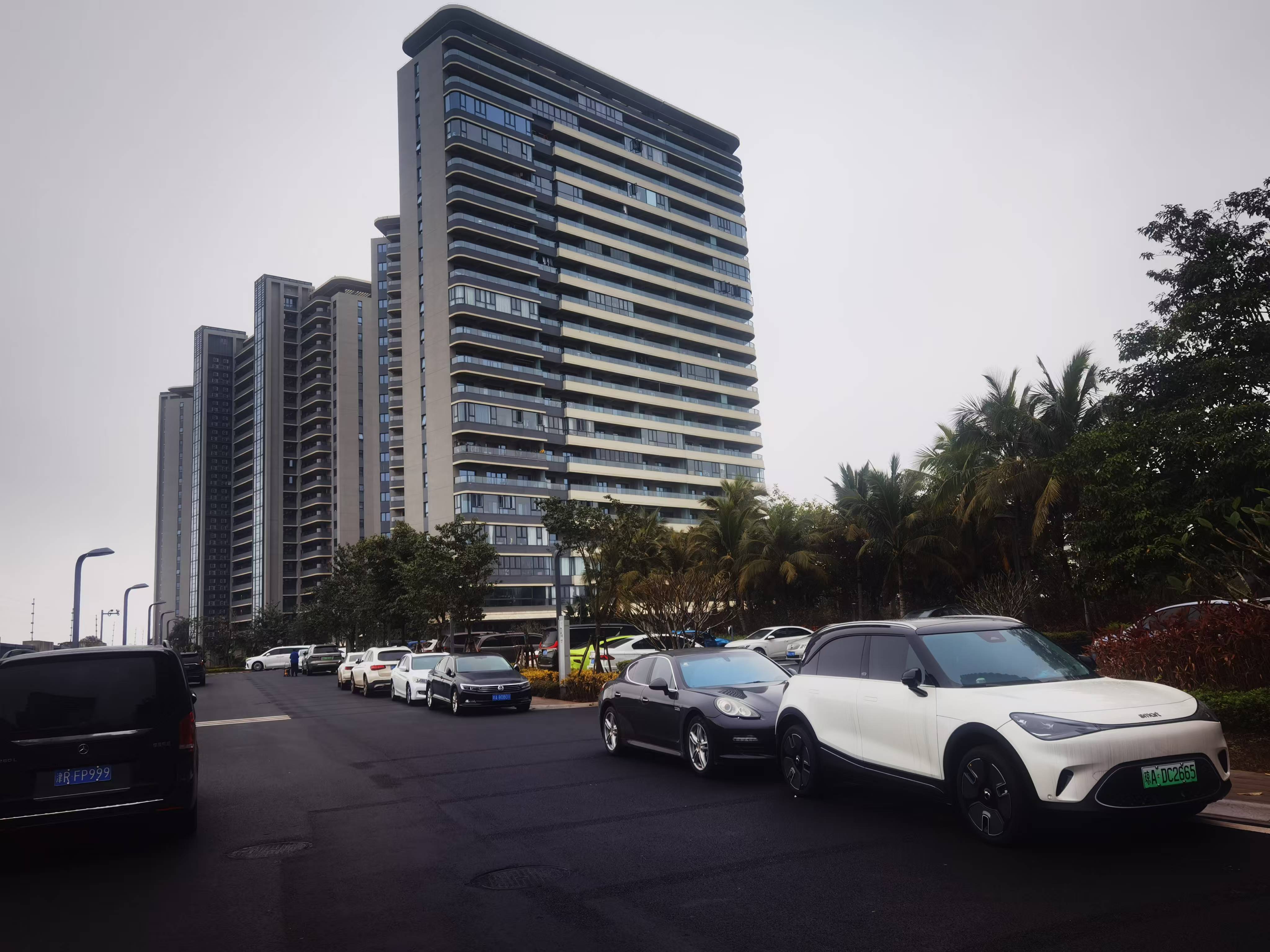 融创观澜湖公园壹号二期  2室1厅1卫    120.0万小区图