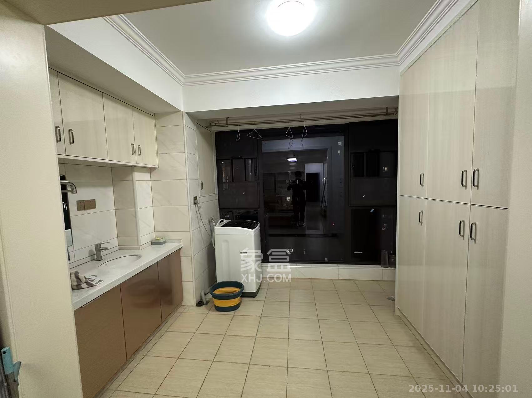 保利西海岸B区 3室2厅1卫 3300.0元/月 保利西海岸B区 3室2厅1卫 3300.0元/月室内图