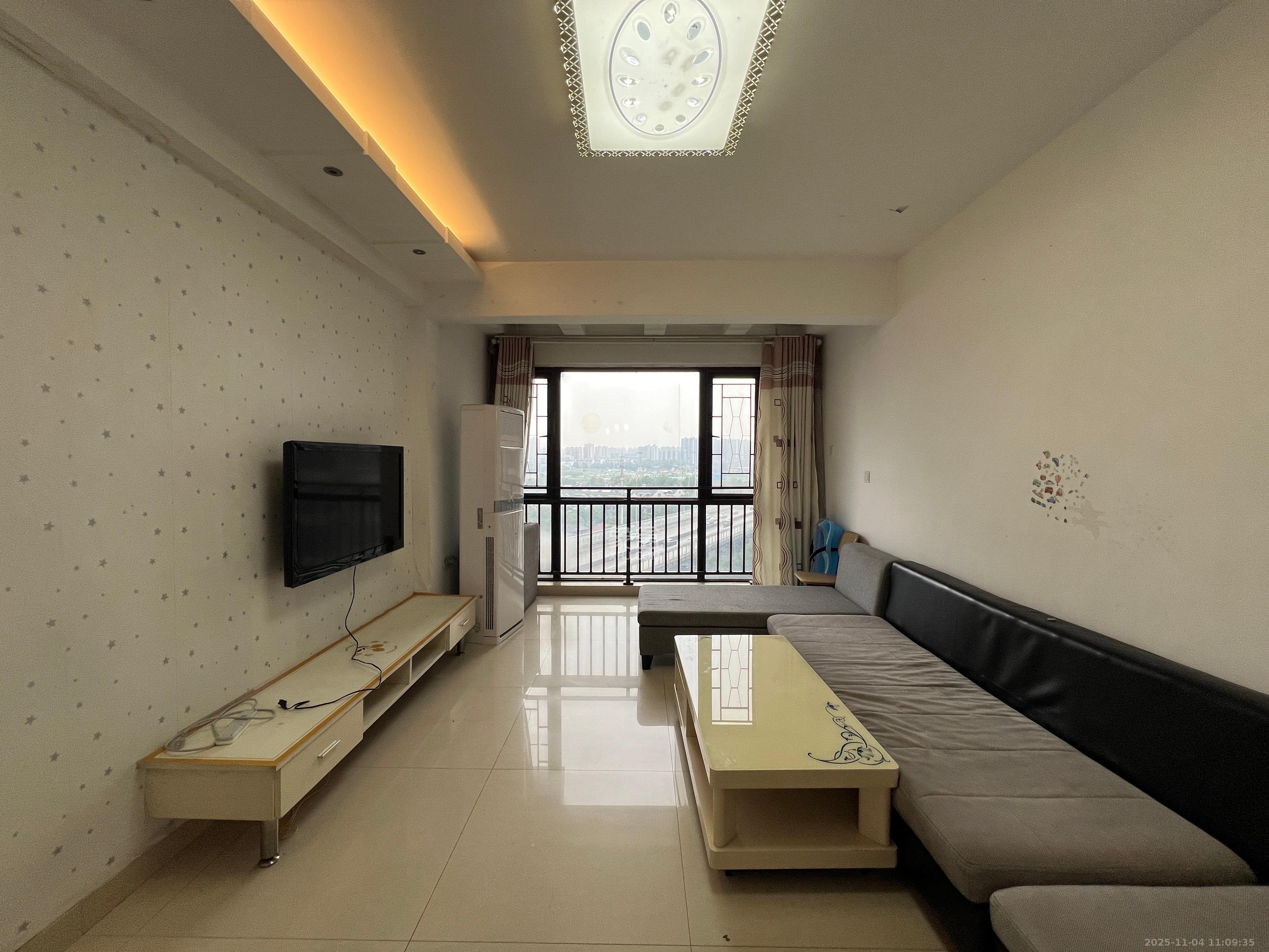 上东辛顿公寓  2室0厅0卫    2200.0元/月