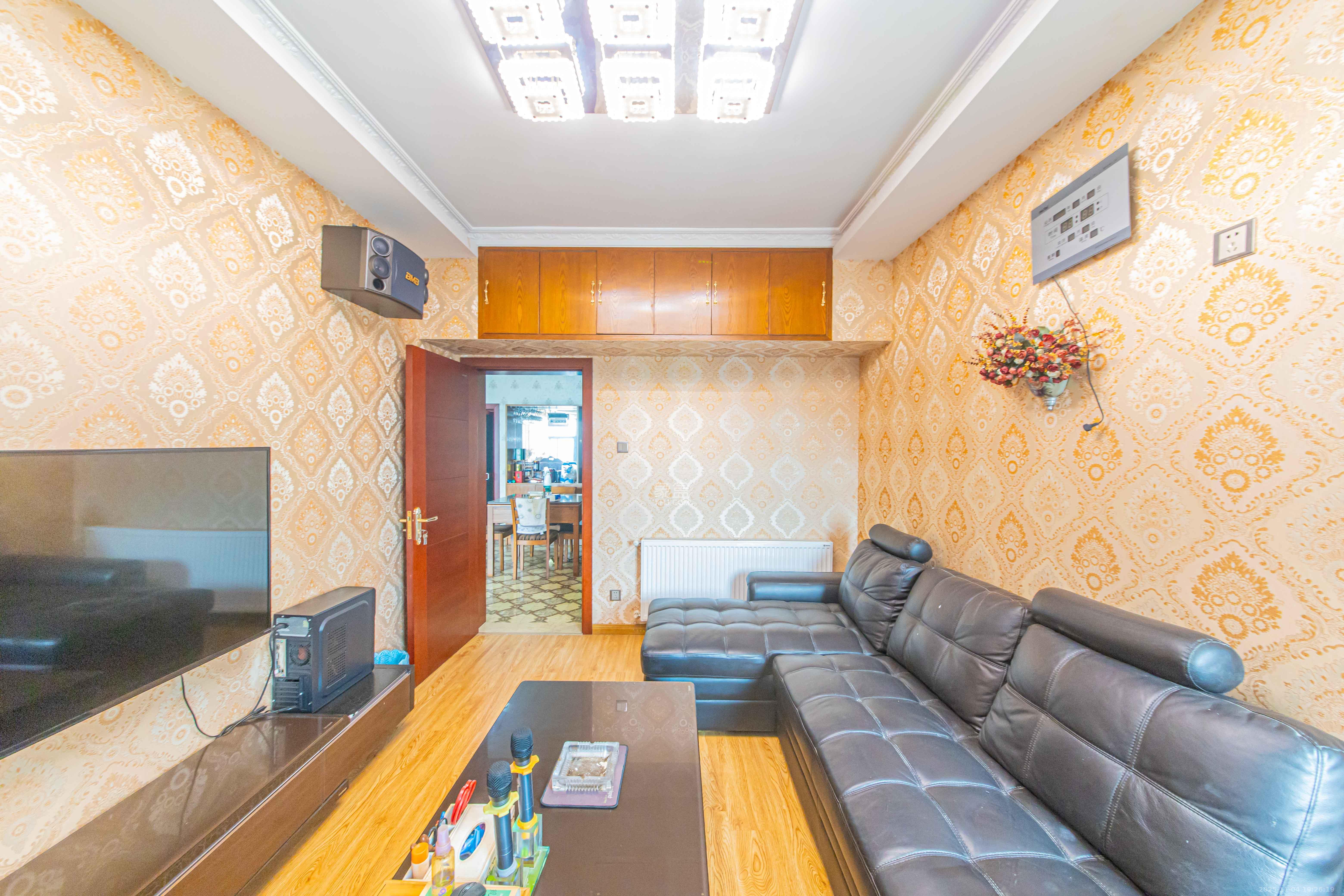 天悦嘉园 2室2厅1卫 58.0万 天悦嘉园 2室2厅1卫 58.0万卧室