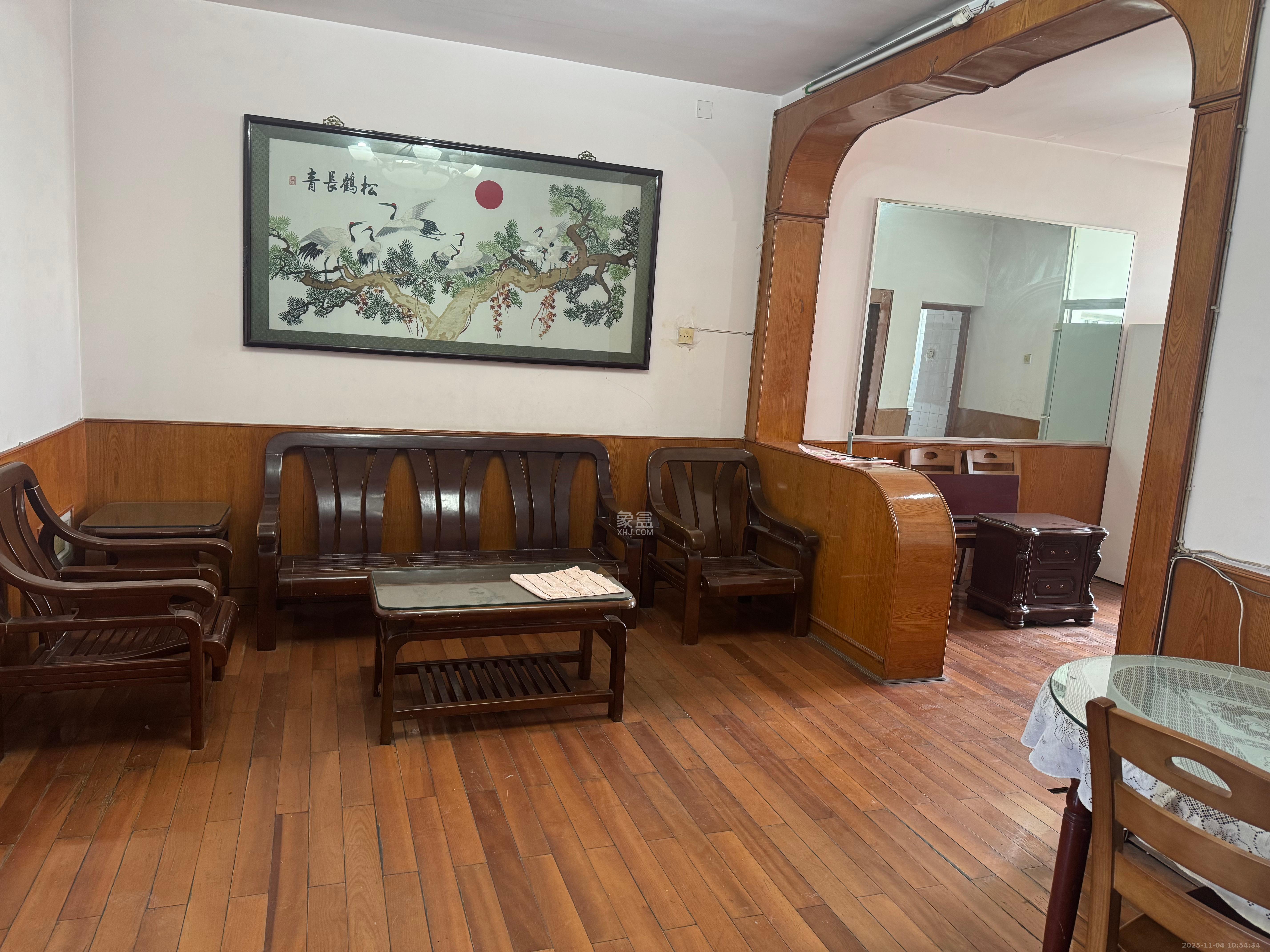 省建苑小区 3室2厅1卫 2200.0元/月 省建苑小区 3室2厅1卫 2200.0元/月室内图