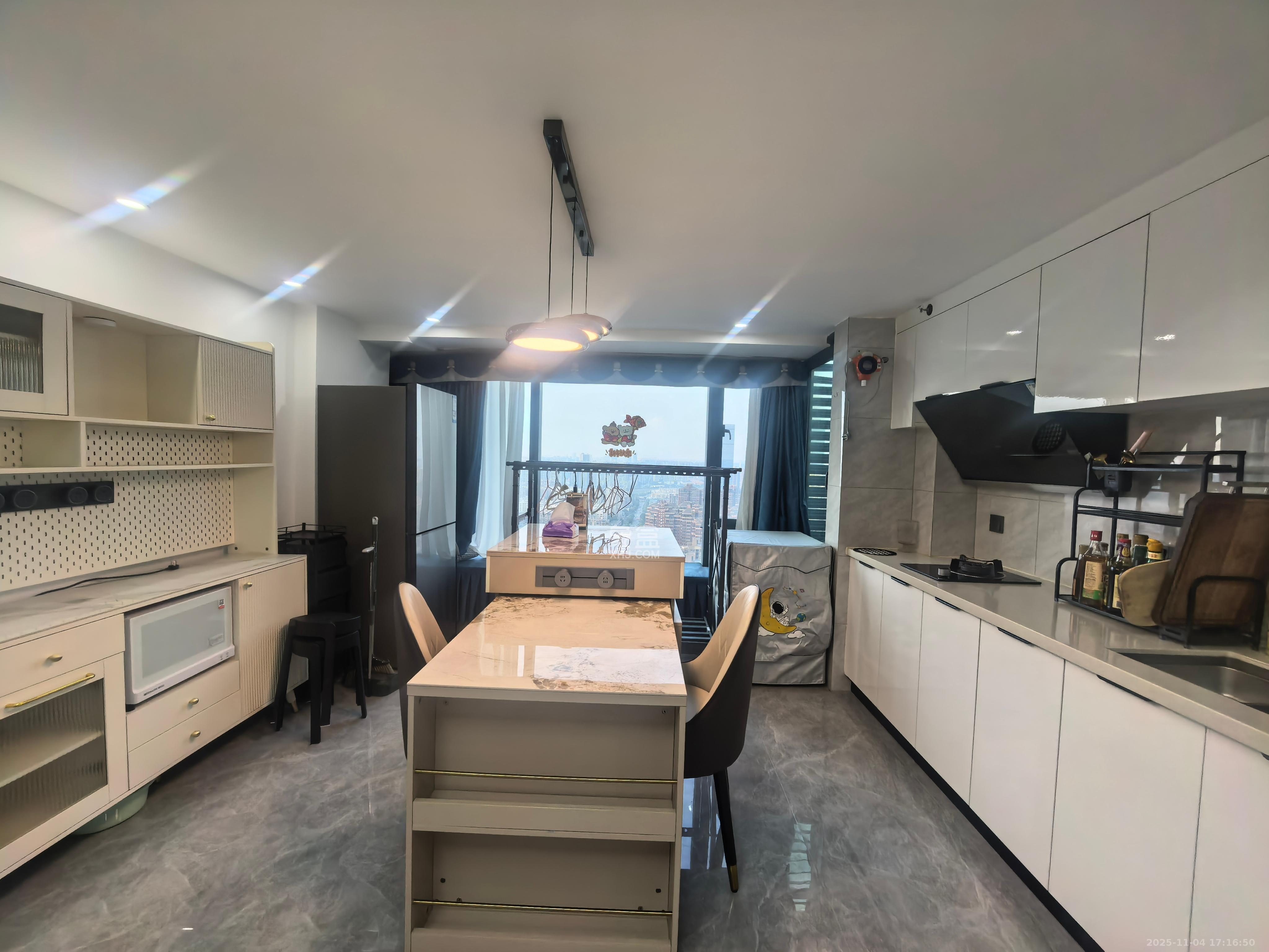 京武浪琴山三期（京武中心）  2室1厅1卫    3200.0元/月室内图1