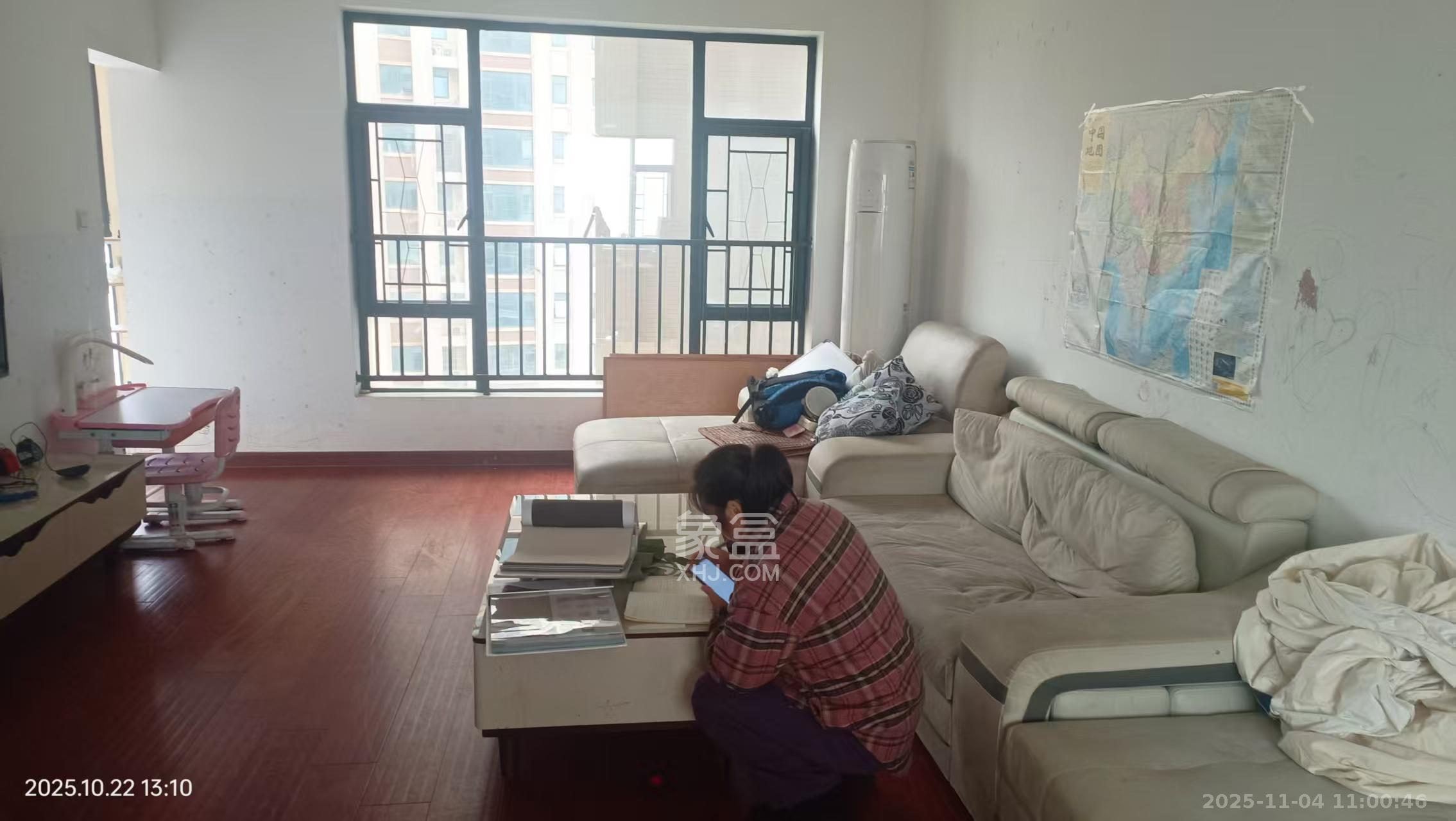 天元涉外景园C区 3室2厅2卫 2800.0元/月 天元涉外景园C区 3室2厅2卫 2800.0元/月室内图