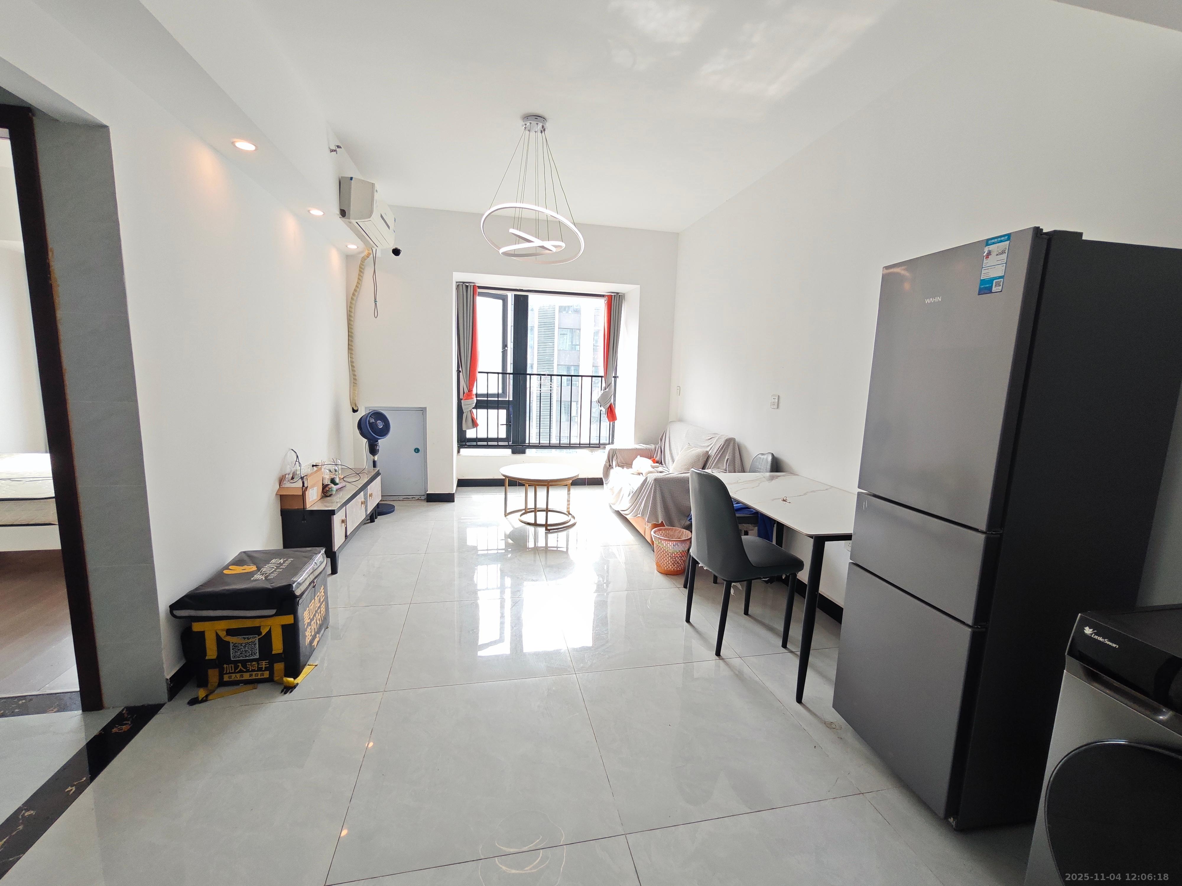 碧桂园城市之光 2室2厅1卫 2300.0元/月 碧桂园城市之光 2室2厅1卫 2300.0元/月室内图