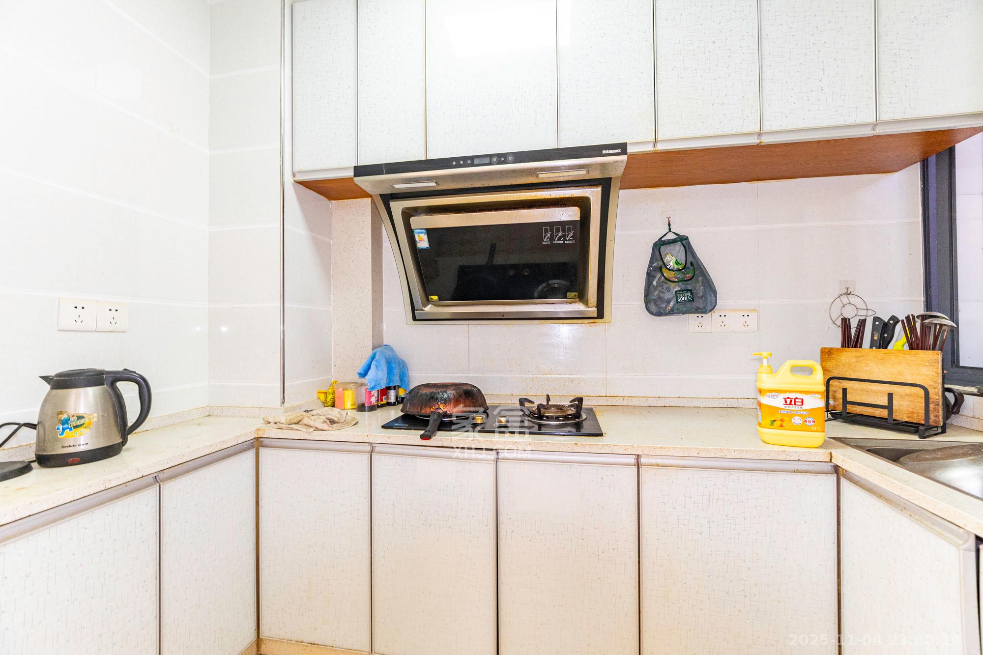 丰源国际 2室1厅1卫 56.0万 丰源国际 2室1厅1卫 56.0万厨房