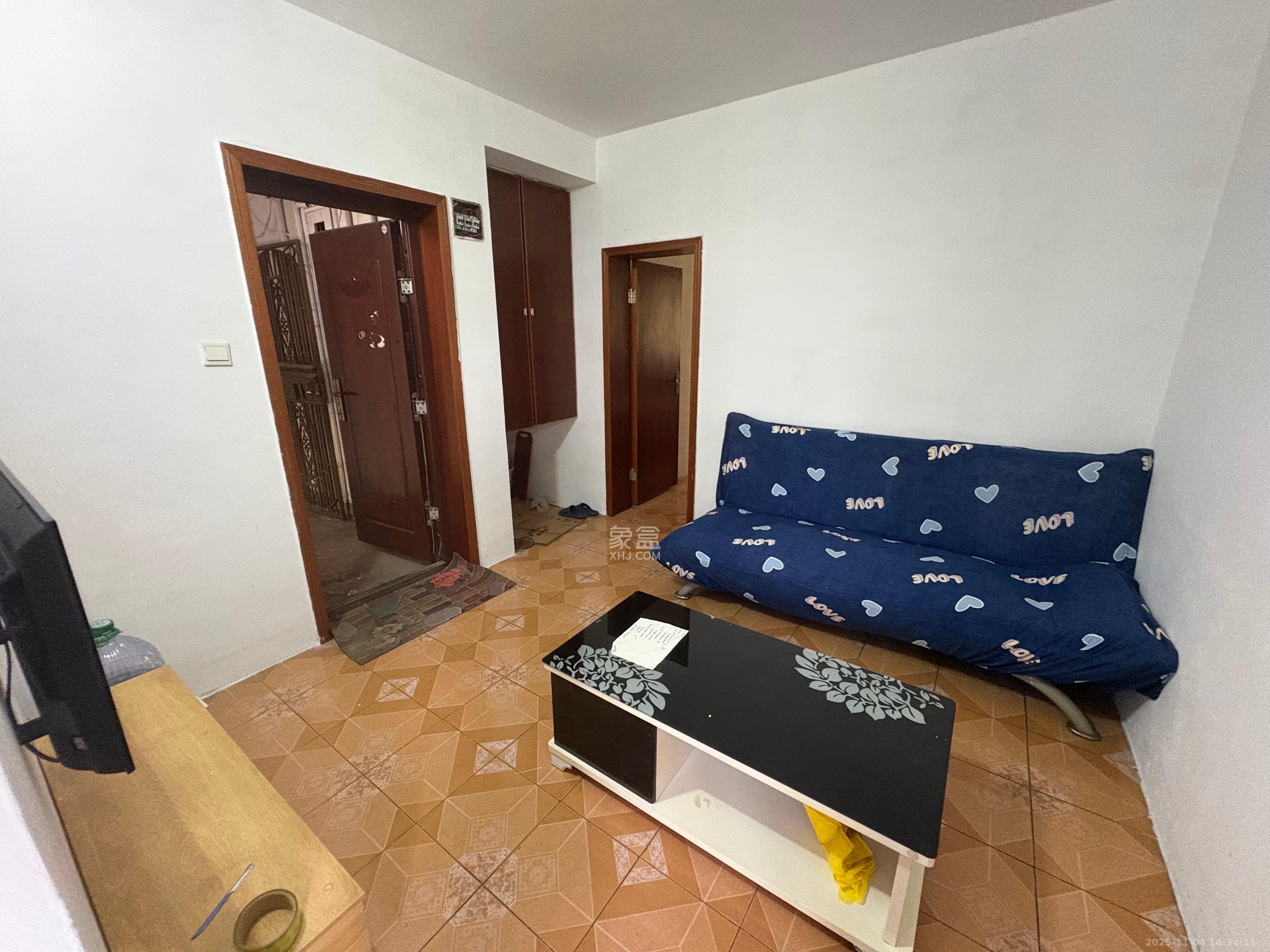 红花坡社区  1室1厅1卫    800.0元/月室内图