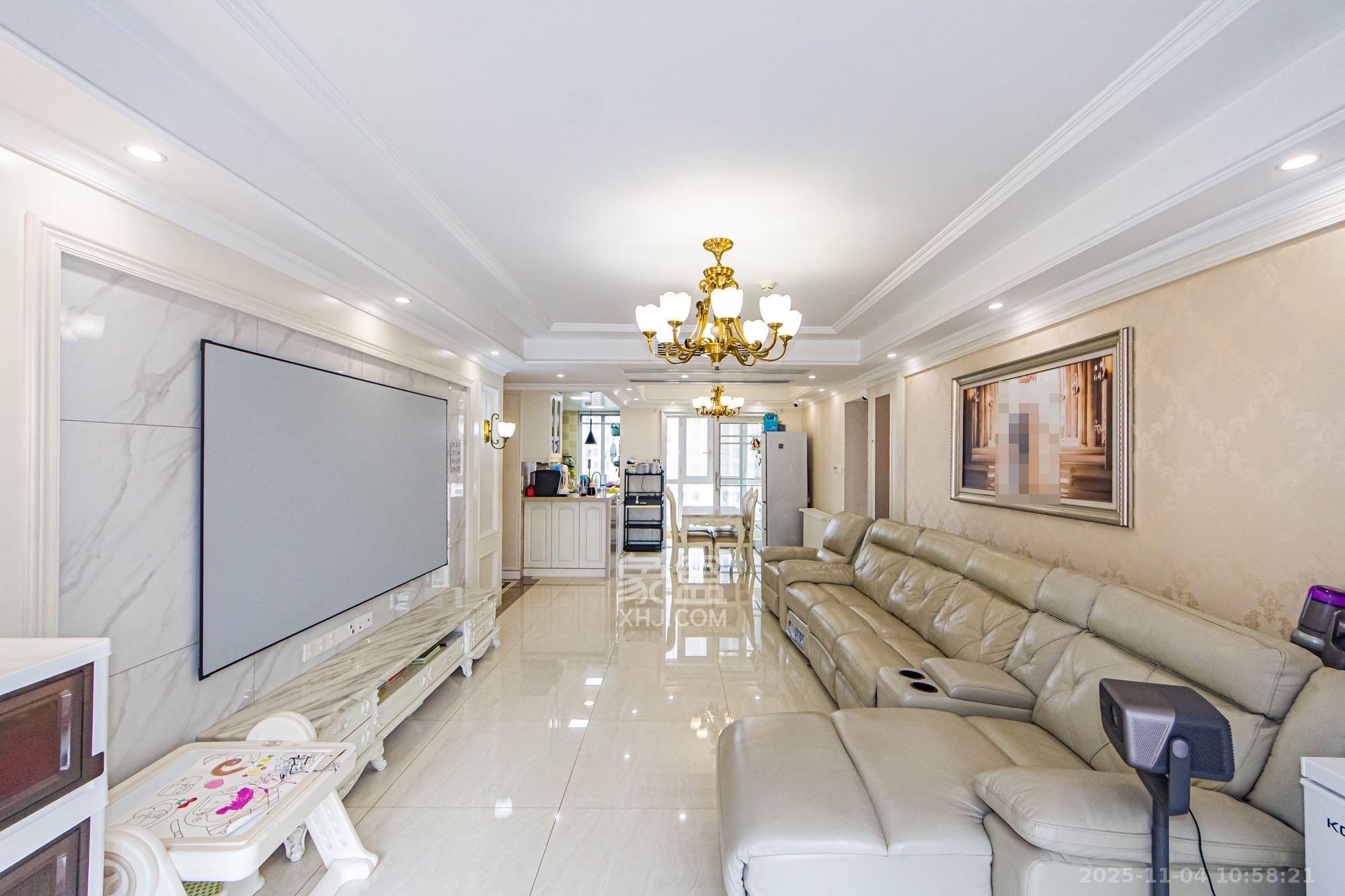 北辰三角洲E4区  4室2厅2卫    4900.0元/月