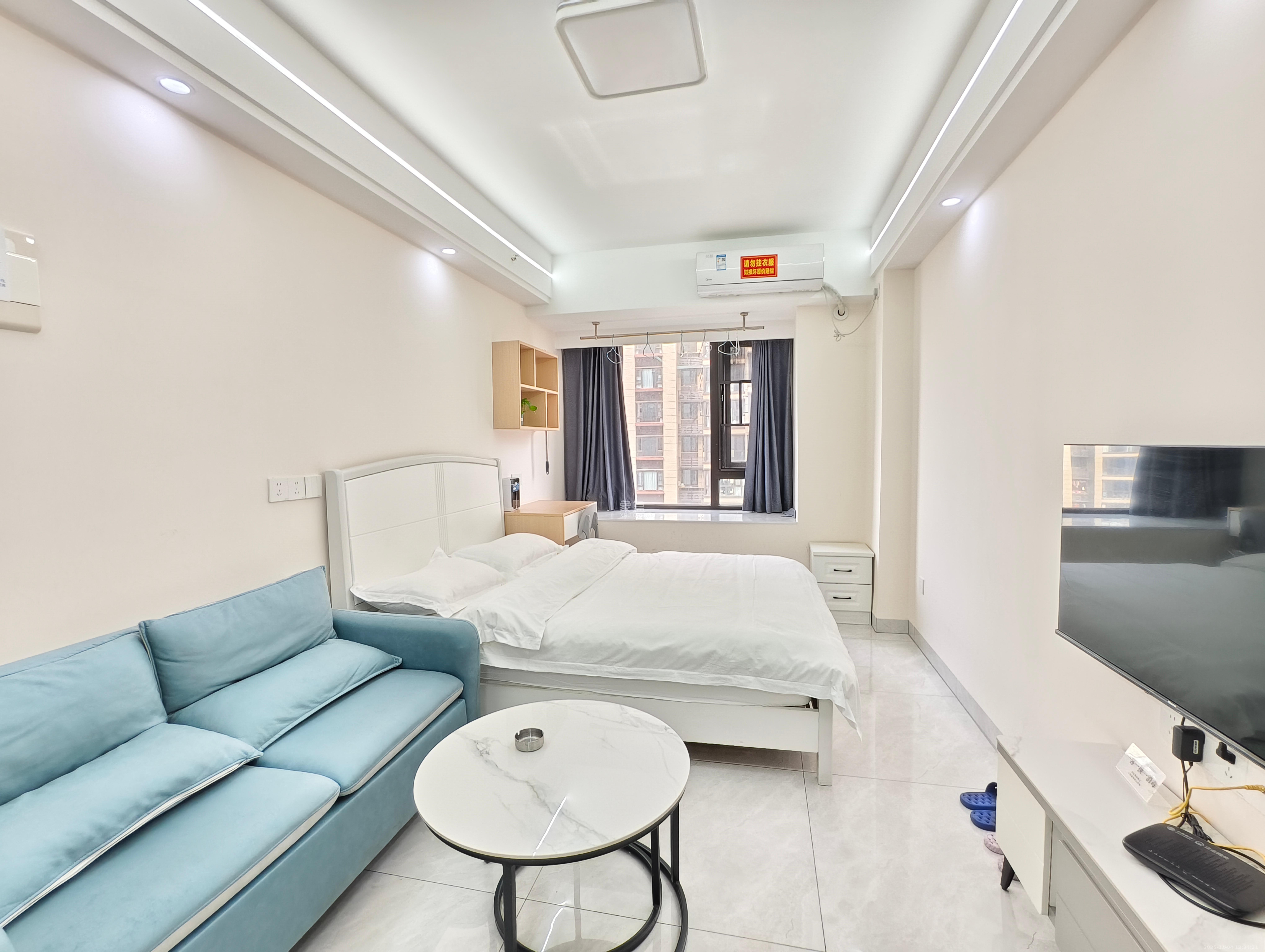 保利海德公园  1室1厅1卫    1700.0元/月室内图