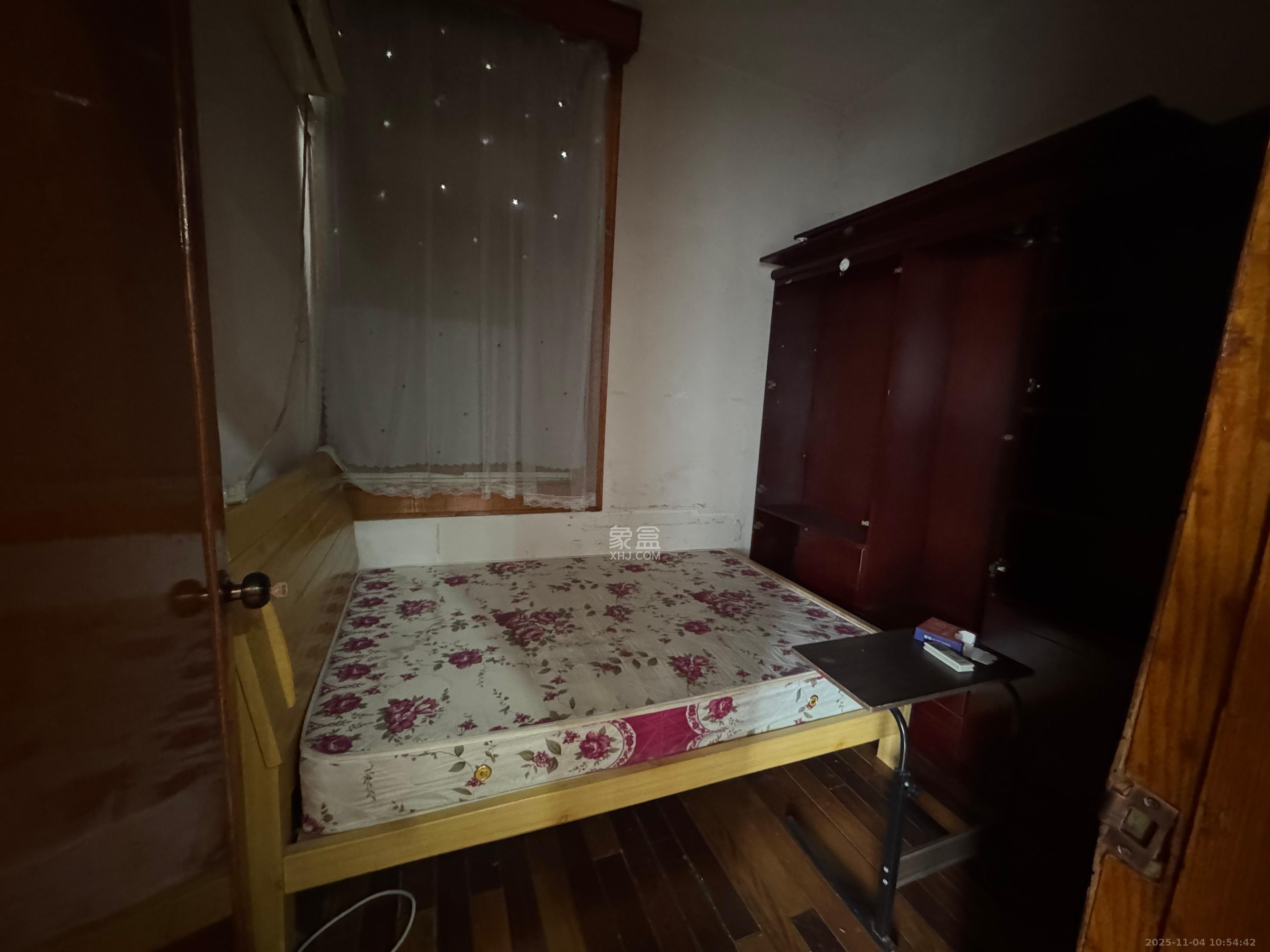 省建苑小区 3室2厅1卫 2200.0元/月 省建苑小区 3室2厅1卫 2200.0元/月室内图