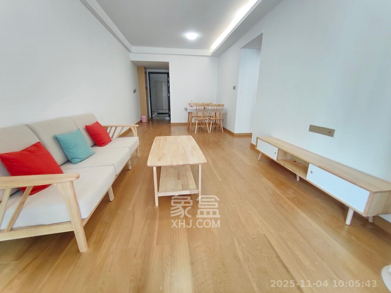 阳光城尚东湾青柠园  3室2厅1卫    2300.0元/月室内图