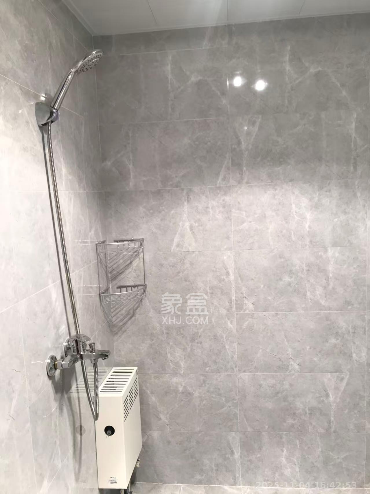 怡海星城  2室2厅1卫    1500.0元/月室内图