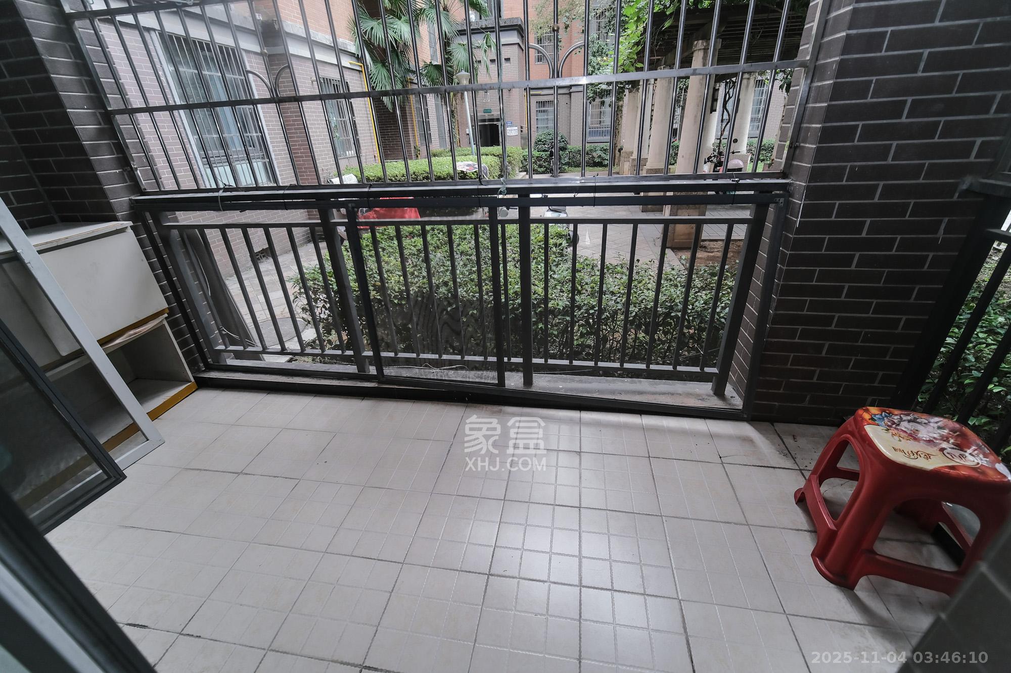 山水湾 1室2厅1卫 65.0万 山水湾 1室2厅1卫 65.0万阳台