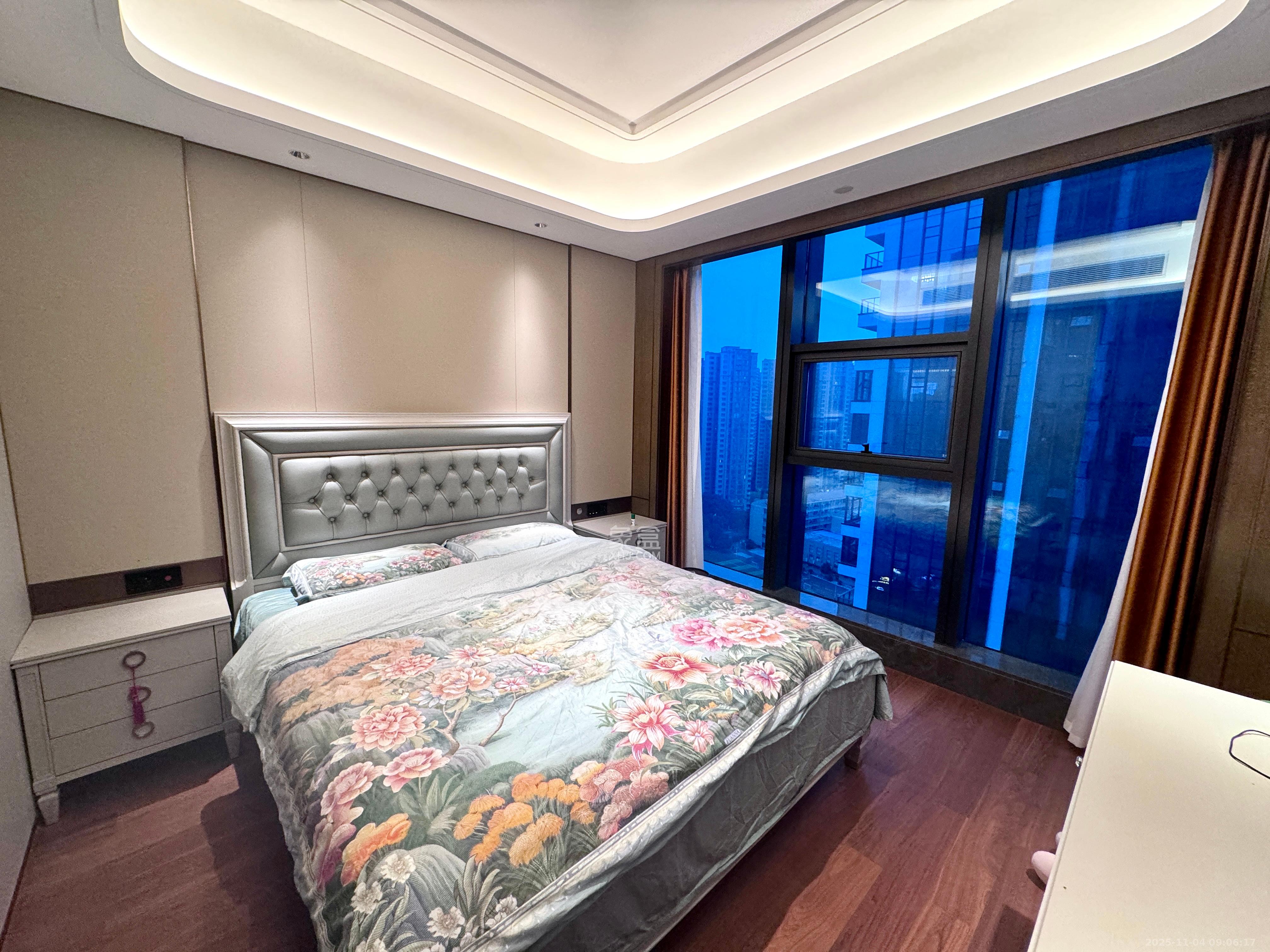 运达中央广场三期 4室2厅3卫 20000.0元/月 运达中央广场三期 4室2厅3卫 20000.0元/月室内图