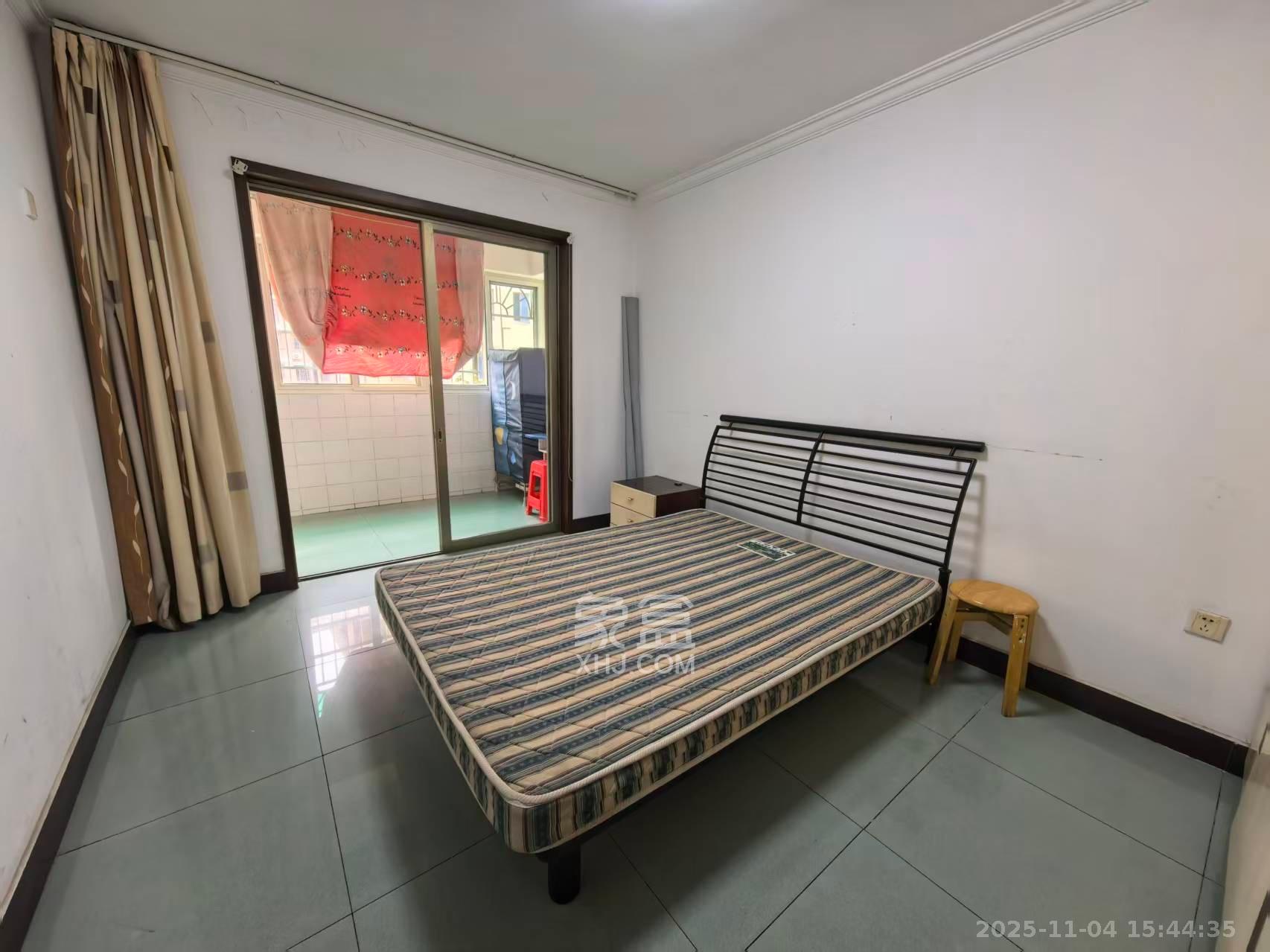 南明苑西区 4室2厅2卫 2100.0元/月 南明苑西区 4室2厅2卫 2100.0元/月室内图