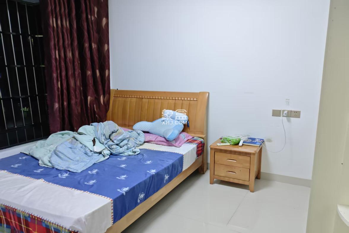 凤翔花园(B区) 2室2厅1卫 1800.0元/月 凤翔花园(B区) 2室2厅1卫 1800.0元/月室内图