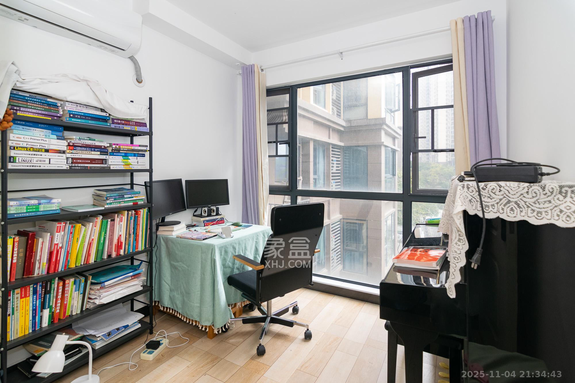 中粮鸿云 3室2厅2卫 69.8万 中粮鸿云 3室2厅2卫 69.8万卧室