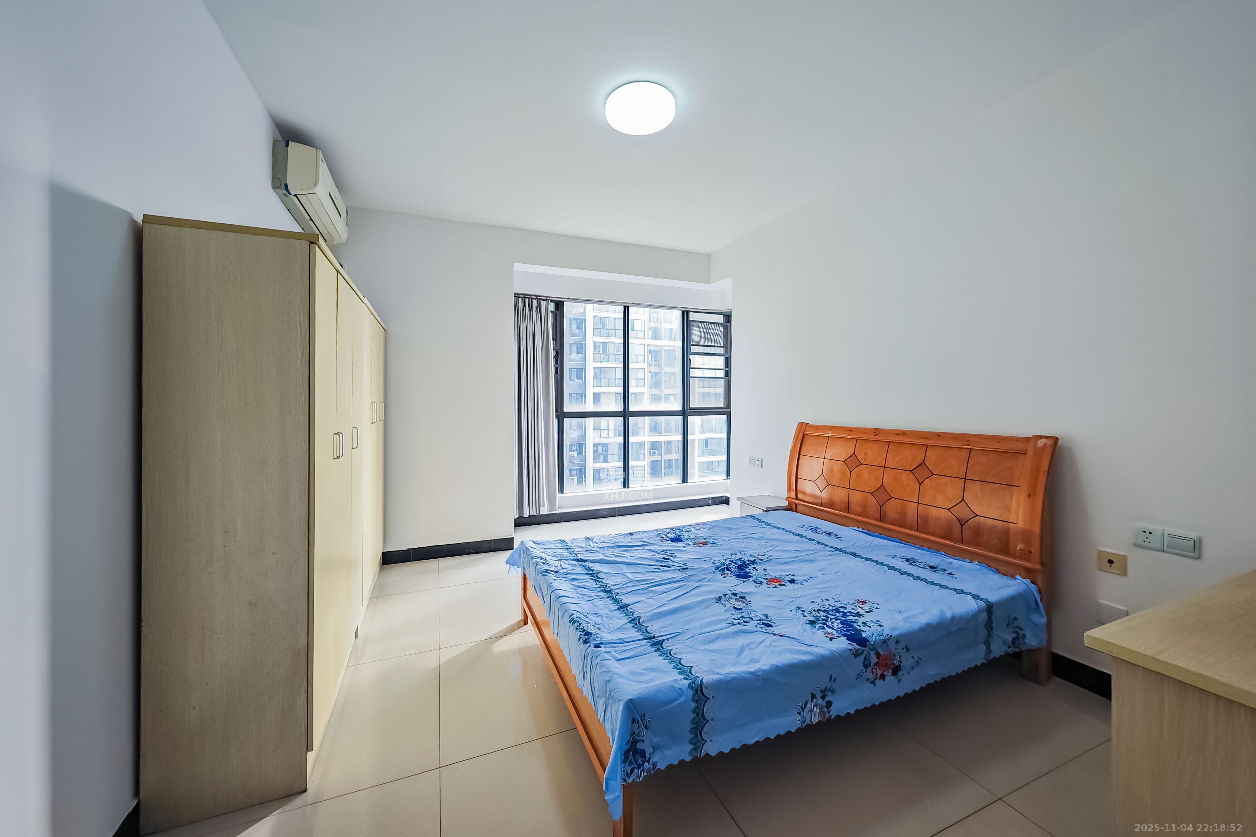 融科东南海  3室2厅1卫    88.0万卧室