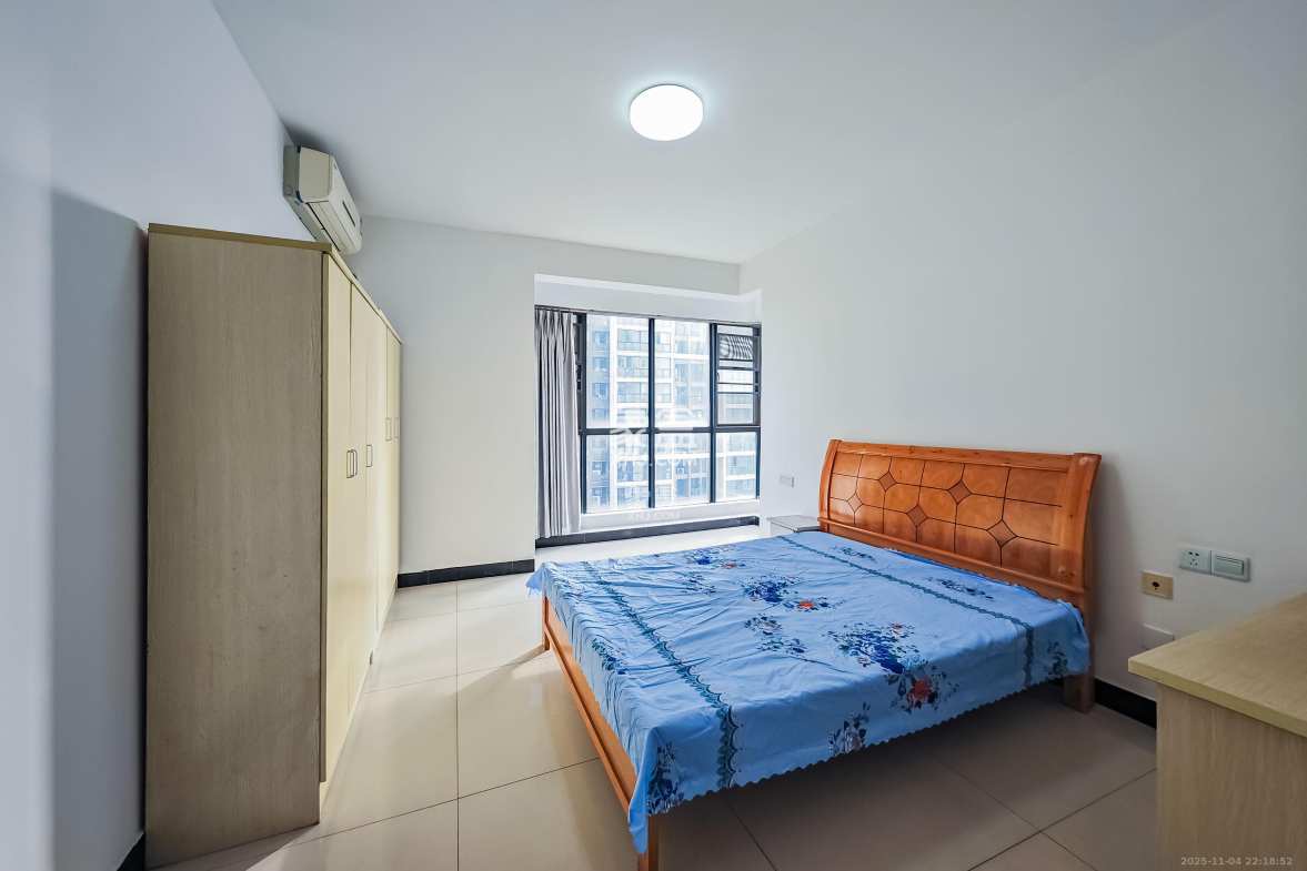 融科东南海 3室2厅1卫 88.0万 融科东南海 3室2厅1卫 88.0万卧室