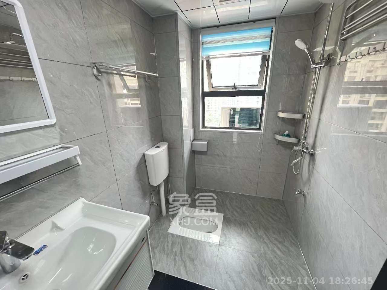 明发阅江悦府 3室2厅2卫 2400.0元/月 明发阅江悦府 3室2厅2卫 2400.0元/月室内图