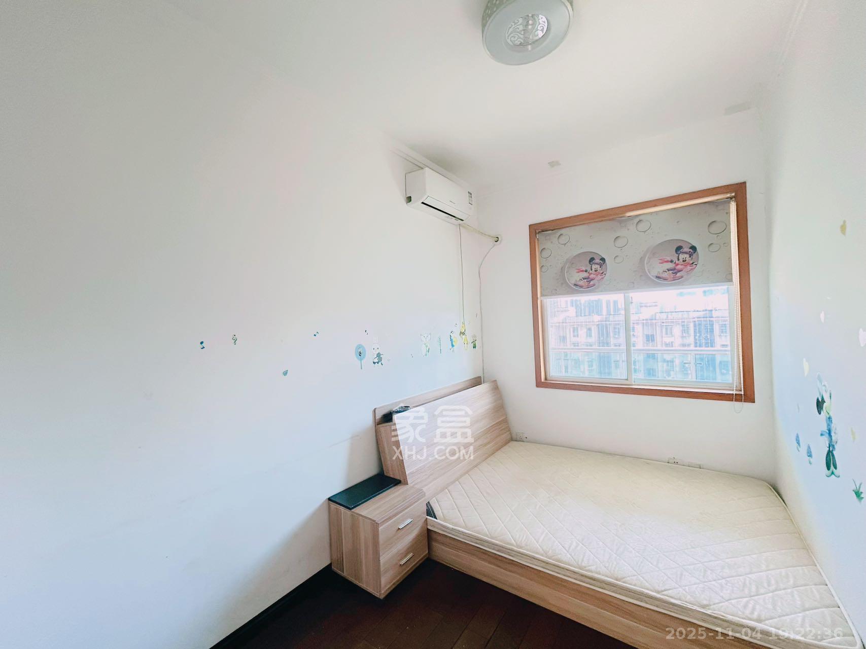 万事佳景园  1室2厅1卫    2200.0元/月室内图