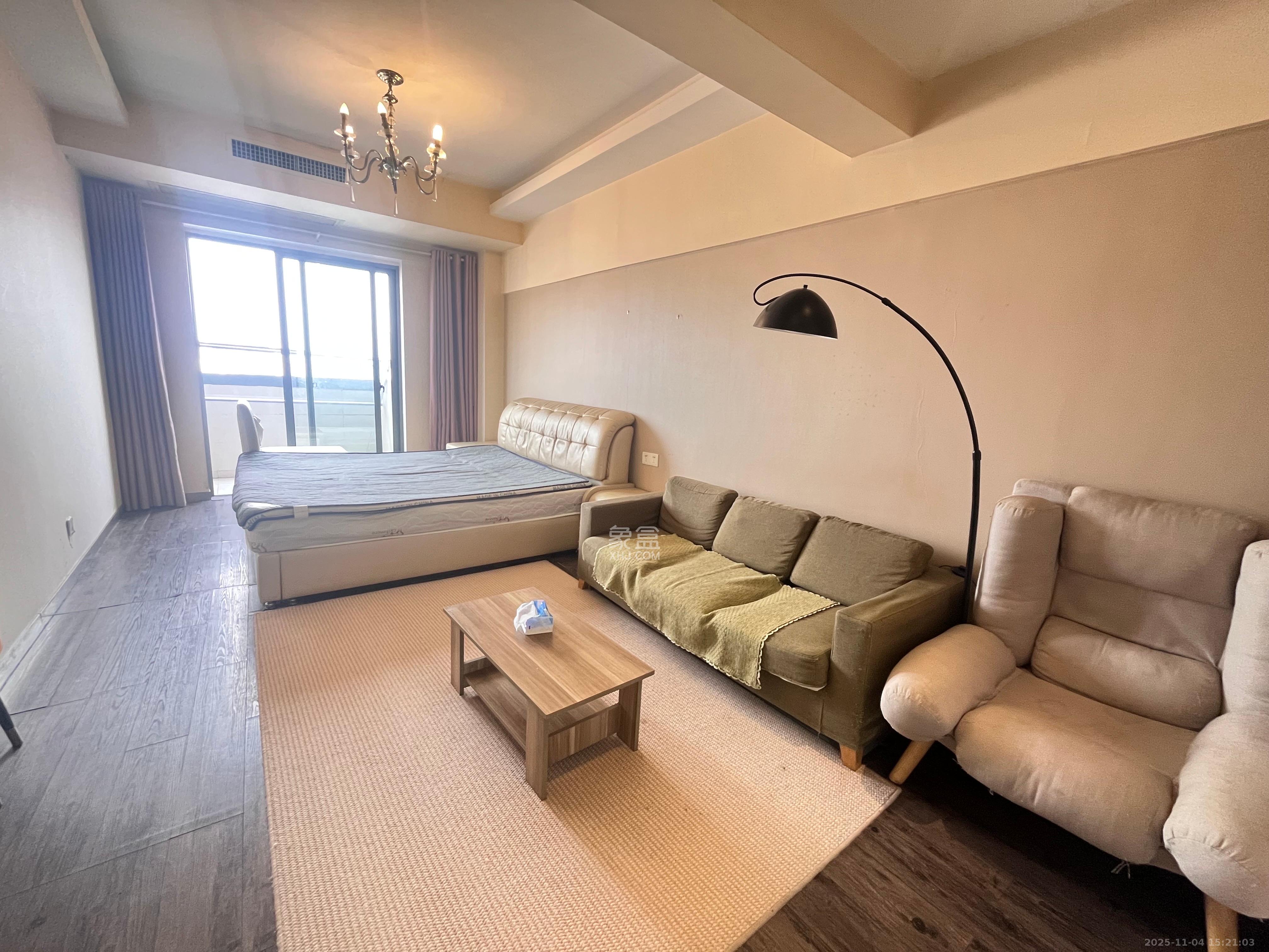 东怡外国(南湖一号) 1室1厅1卫 2400.0元/月 东怡外国(南湖一号) 1室1厅1卫 2400.0元/月室内图