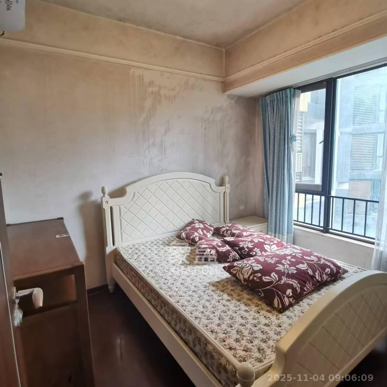 万科金域蓝湾  1室2厅1卫    2300.0元/月室内图