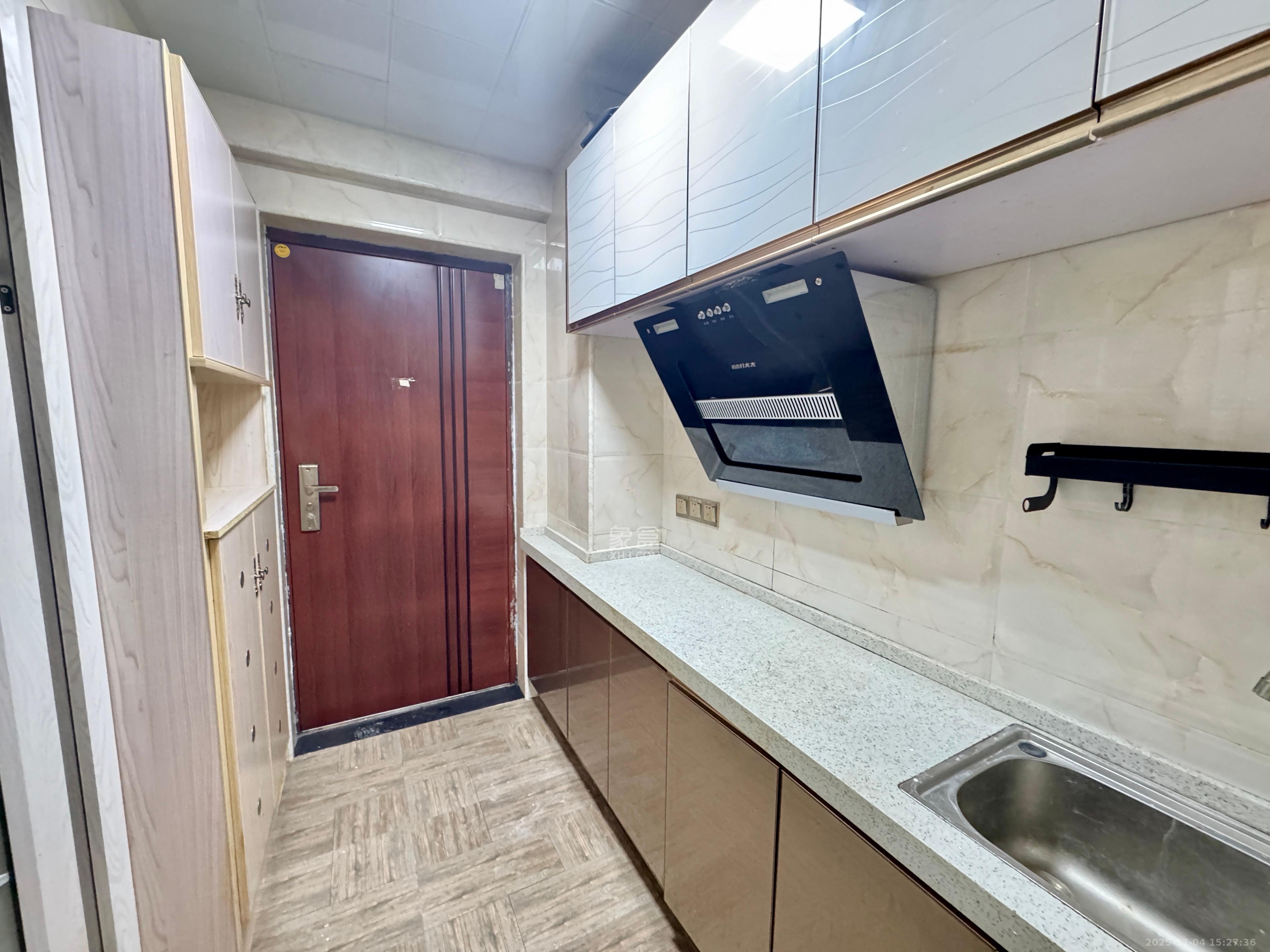 达美D6区  1室1厅1卫    1500.0元/月室内图