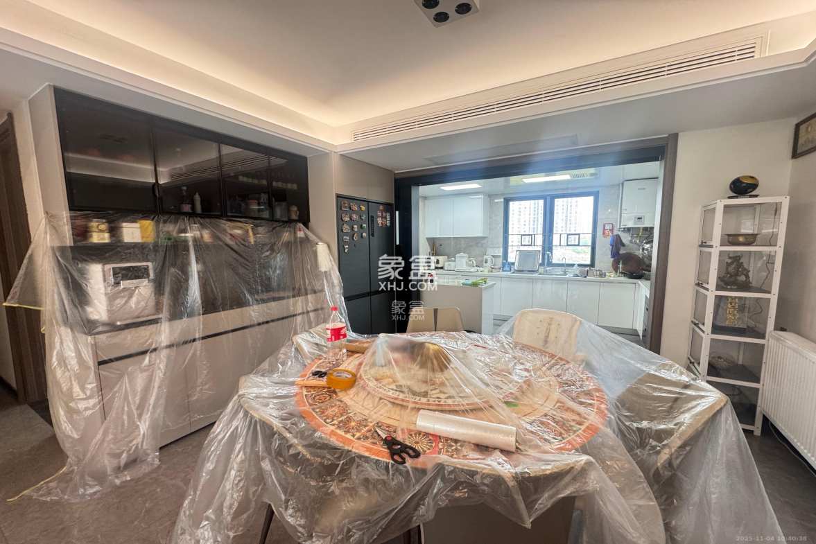 中海阅溪府 4室1厅2卫 6000.0元/月 中海阅溪府 4室1厅2卫 6000.0元/月室内图