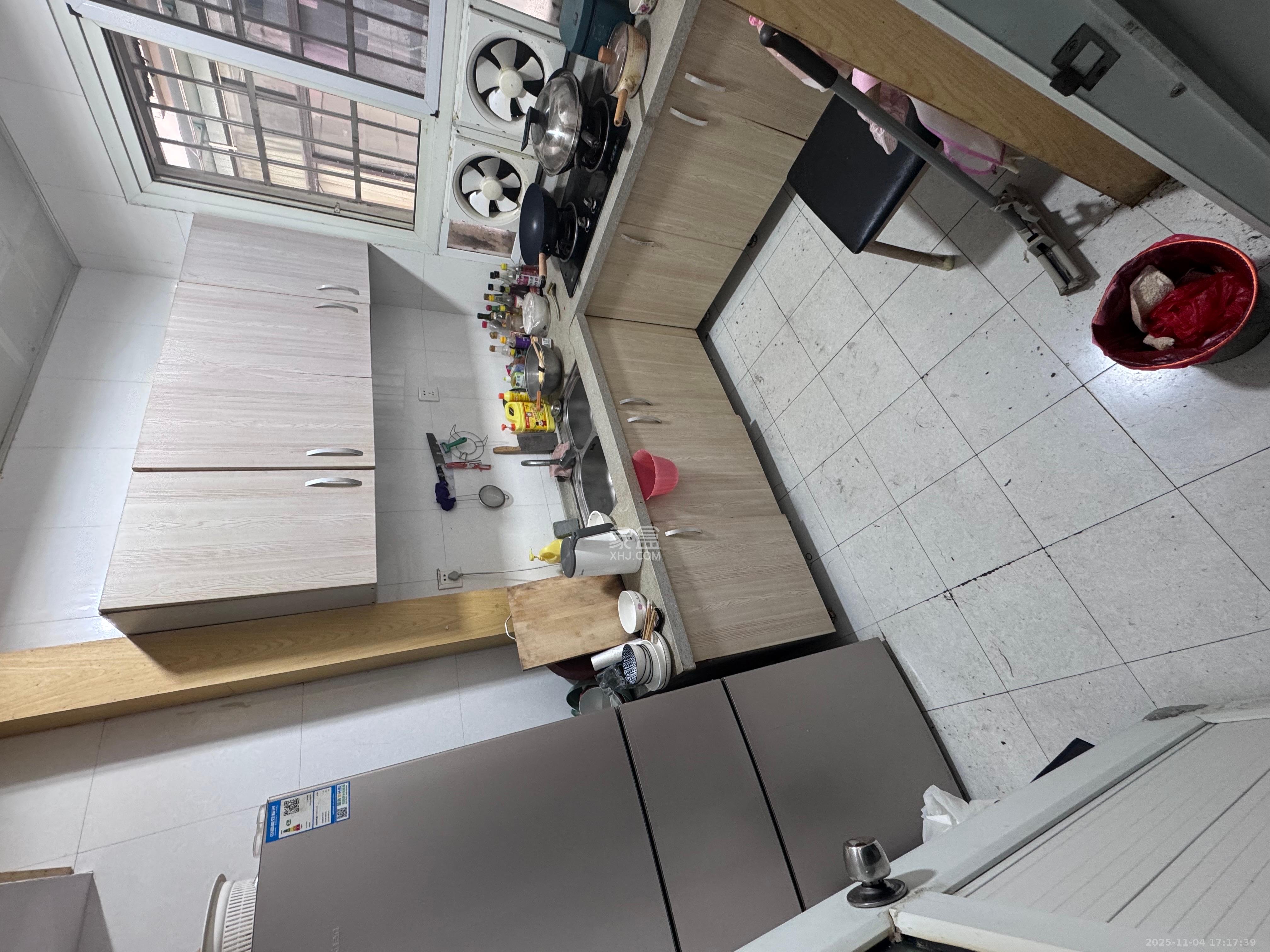 湖商住宅楼  1室1厅1卫    800.0元/月室内图