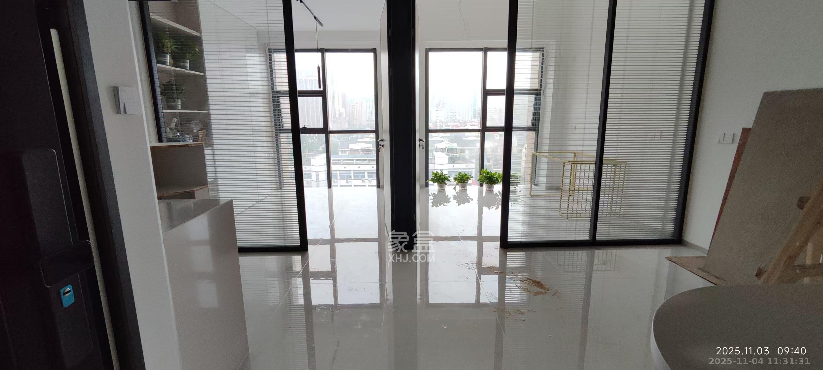 万坤图财富广场 2室1厅1卫 3500.0元/月 万坤图财富广场 2室1厅1卫 3500.0元/月户型图