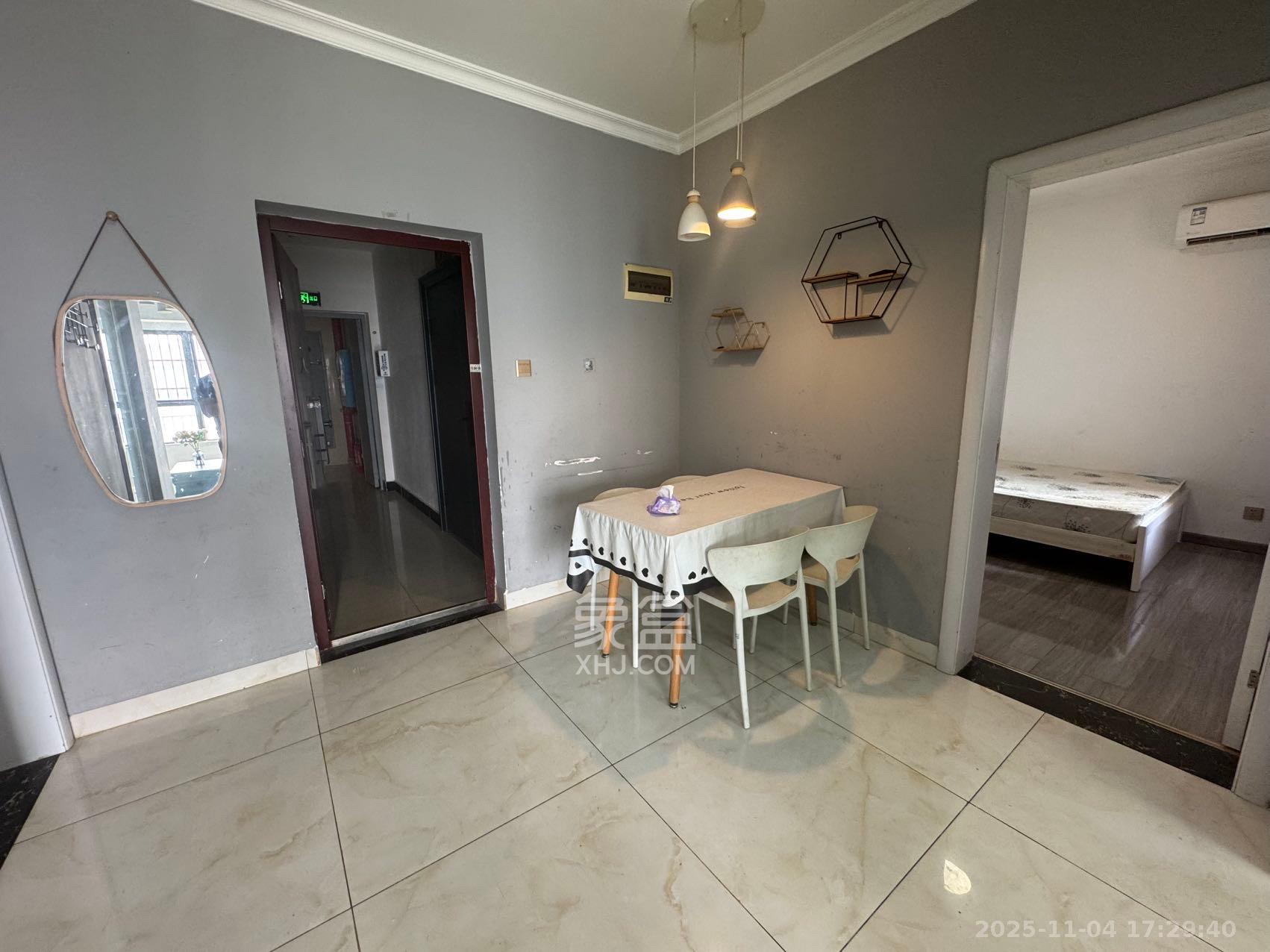 水墨林溪 3室2厅1卫 2200.0元/月 水墨林溪 3室2厅1卫 2200.0元/月室内图