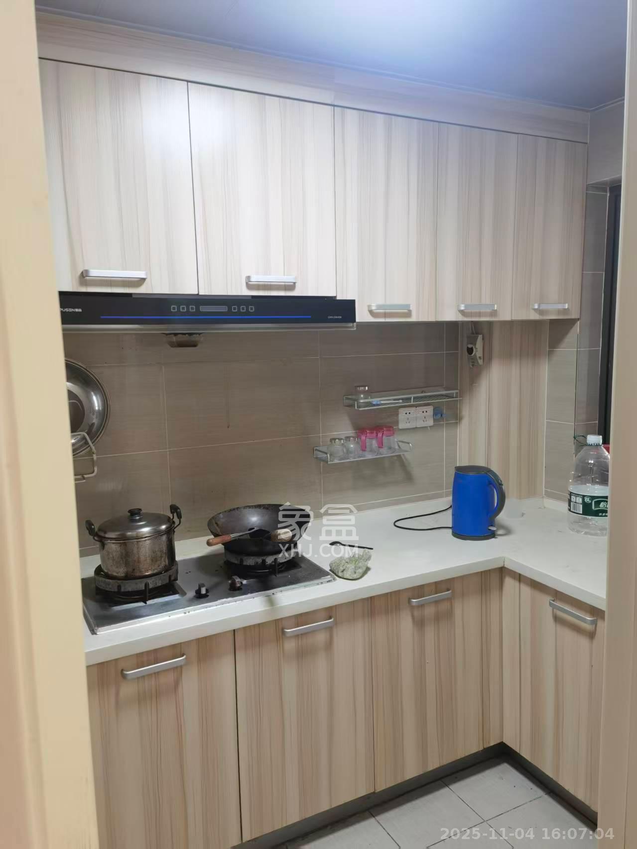 美洲故事高层  1室1厅1卫    2000.0元/月