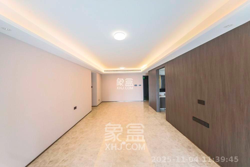 印湘江二（印江雅居）  3室2厅2卫    5500.0元/月