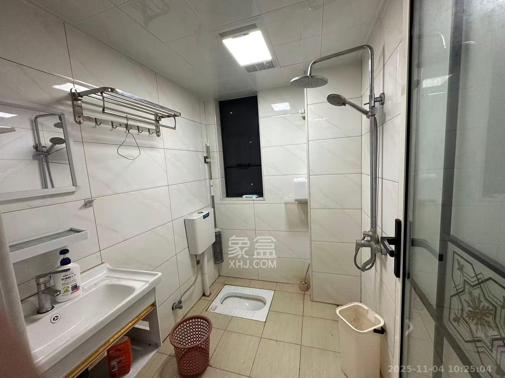 保利西海岸B区  3室2厅1卫    3300.0元/月室内图