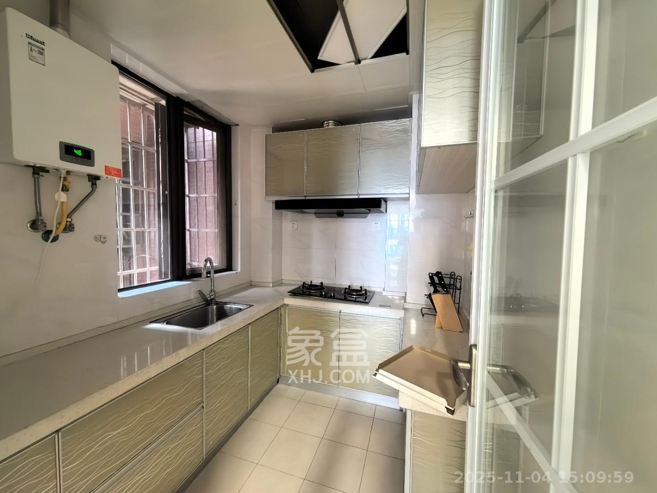 金色溪泉湾 2室1厅1卫 2400.0元/月 金色溪泉湾 2室1厅1卫 2400.0元/月室内图