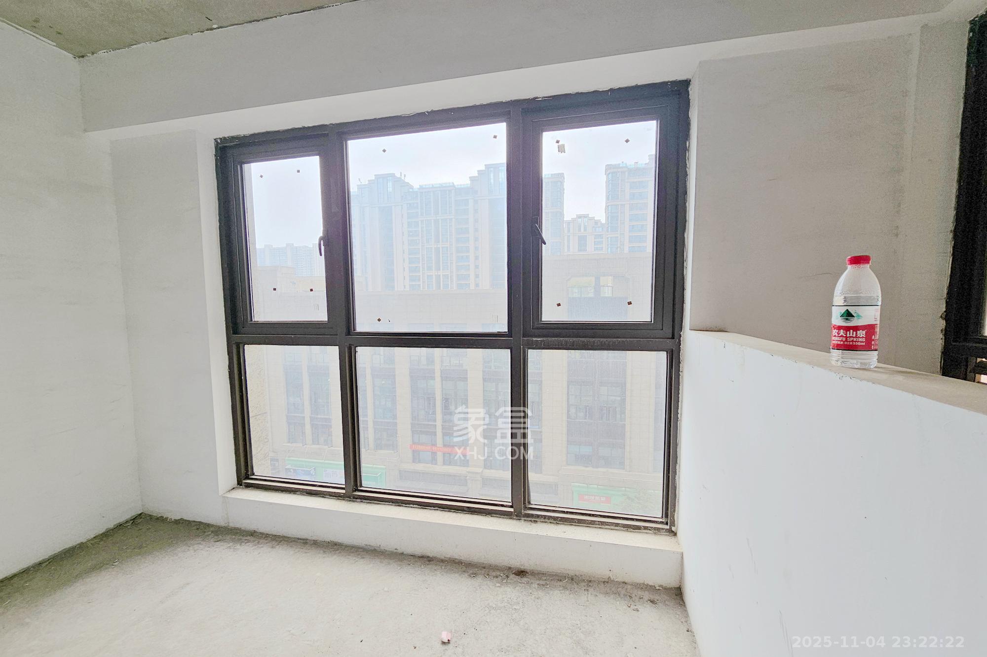 明昇壹城（明昇时代广场）二期  3室2厅2卫    168.0万阳台