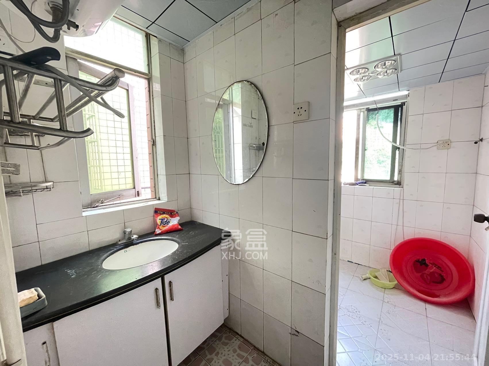 黄泥岭社区  2室2厅1卫    1800.0元/月室内图