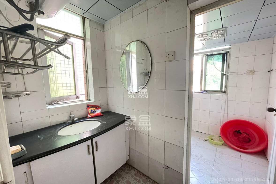 黄泥岭社区 2室2厅1卫 1800.0元/月 黄泥岭社区 2室2厅1卫 1800.0元/月室内图