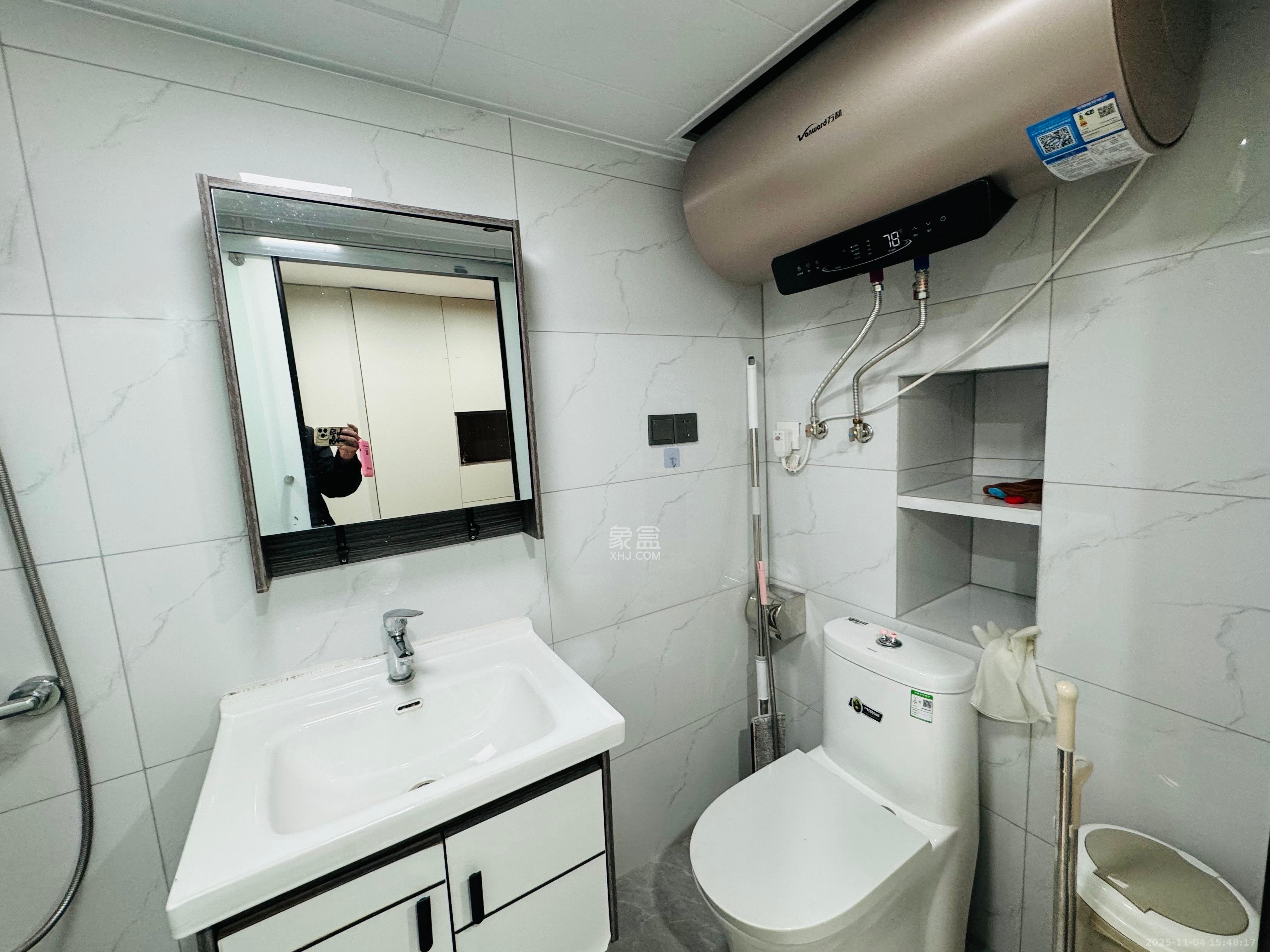 碧桂园城市之光 2室1厅1卫 2400.0元/月 碧桂园城市之光 2室1厅1卫 2400.0元/月室内图