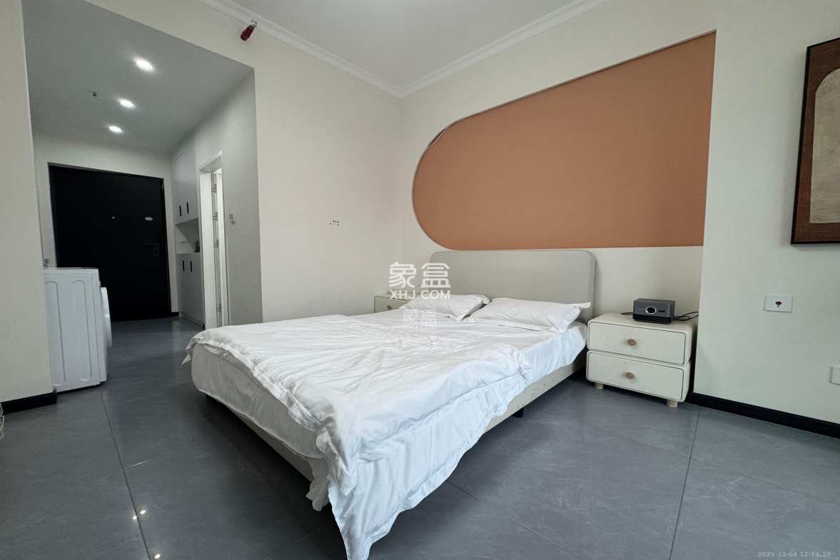 华润置地中心 1室1厅1卫 2500.0元/月 华润置地中心 1室1厅1卫 2500.0元/月室内图