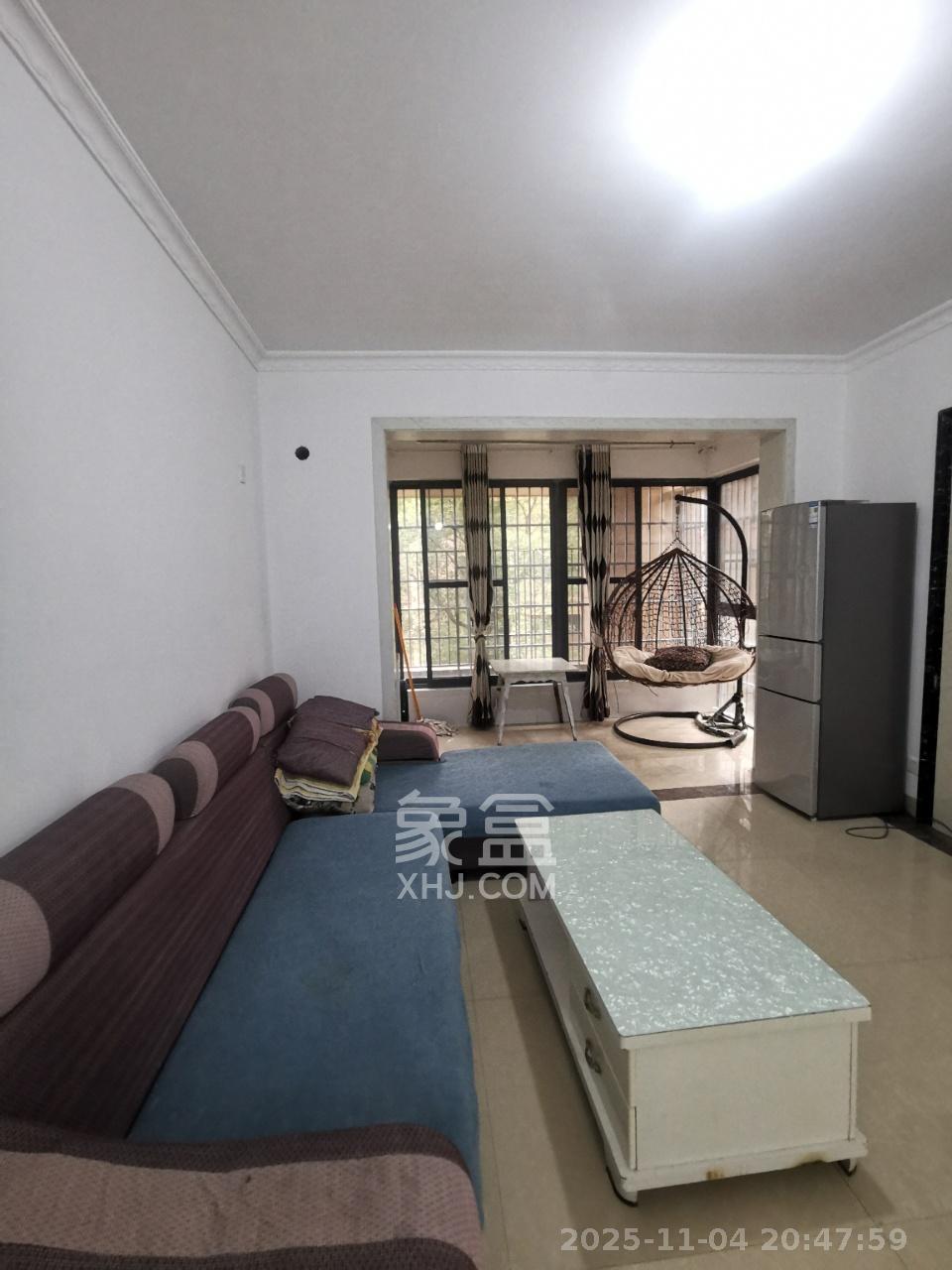 武广新都城（新都华府）  3室2厅2卫    1600.0元/月