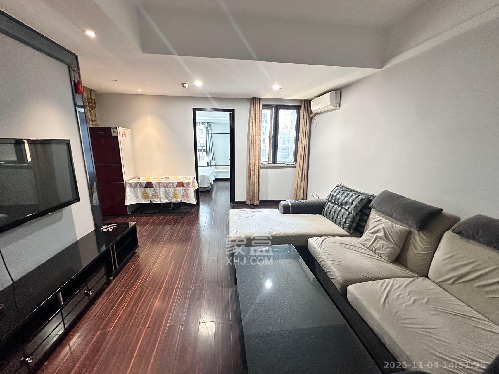 德思勤城市广场（宝格丽公寓）  1室1厅1卫    2200.0元/月