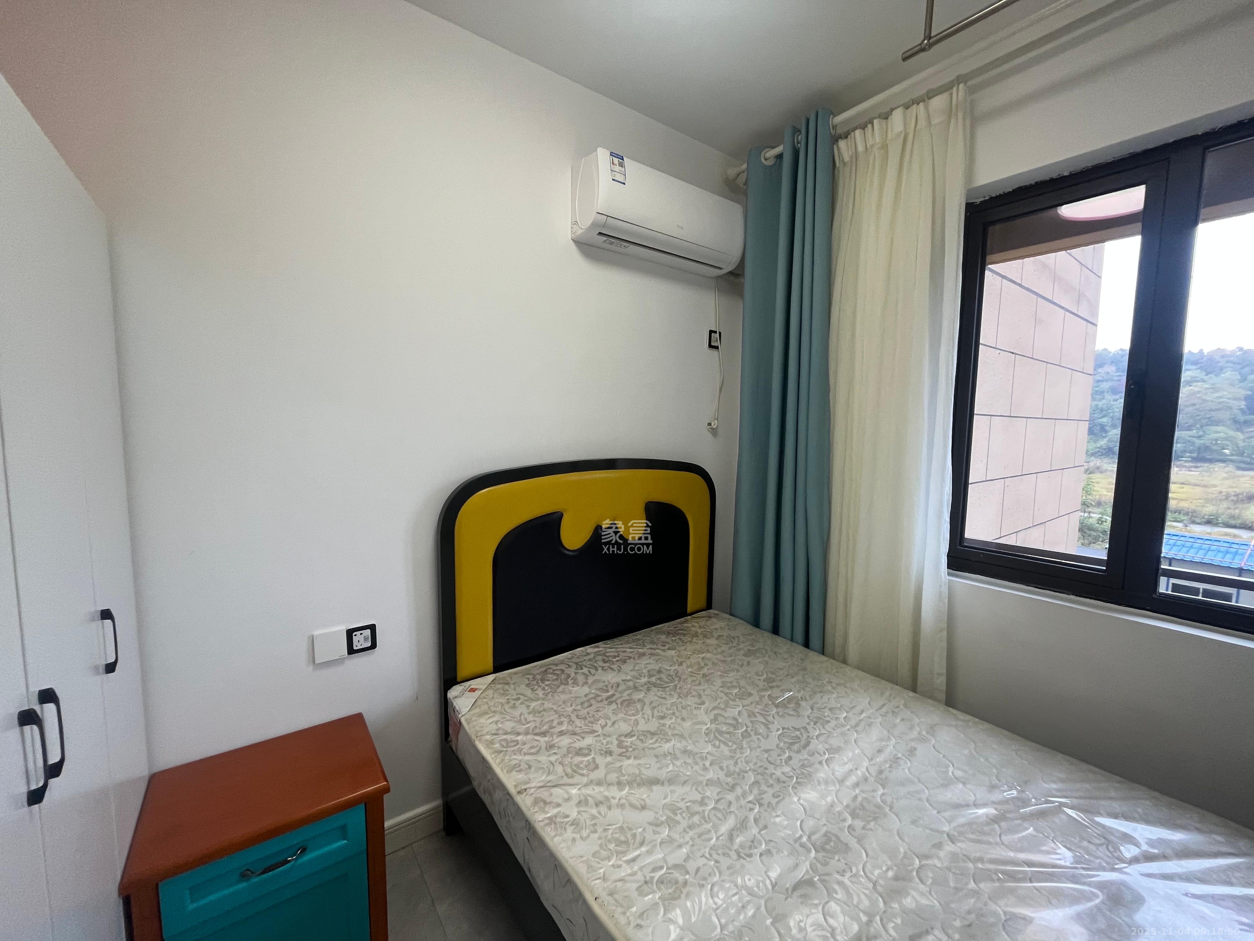 奥克斯缔壹城 4室2厅2卫 3600.0元/月 奥克斯缔壹城 4室2厅2卫 3600.0元/月室内图