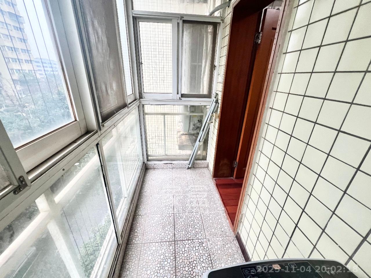 星语林名园  4室2厅2卫    2300.0元/月室内图