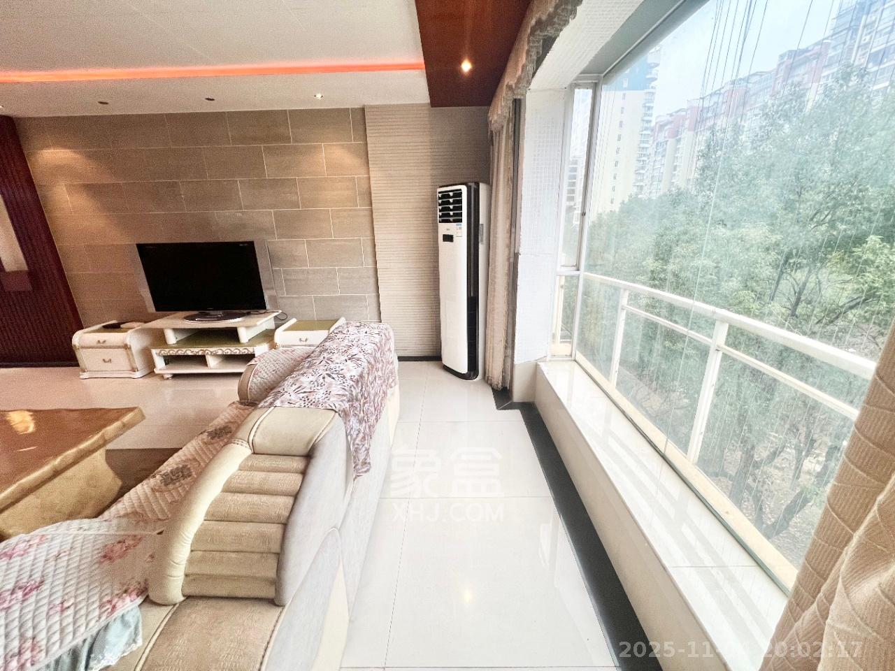 星语林名园 4室2厅2卫 2300.0元/月 星语林名园 4室2厅2卫 2300.0元/月室内图