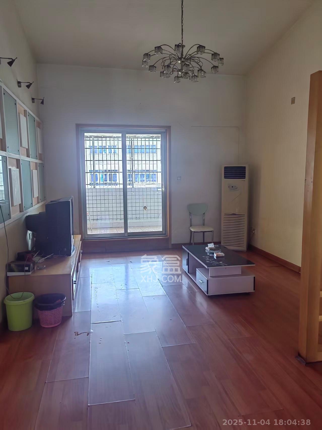 南锦家园 3室1厅1卫 1800.0元/月 南锦家园 3室1厅1卫 1800.0元/月室内图