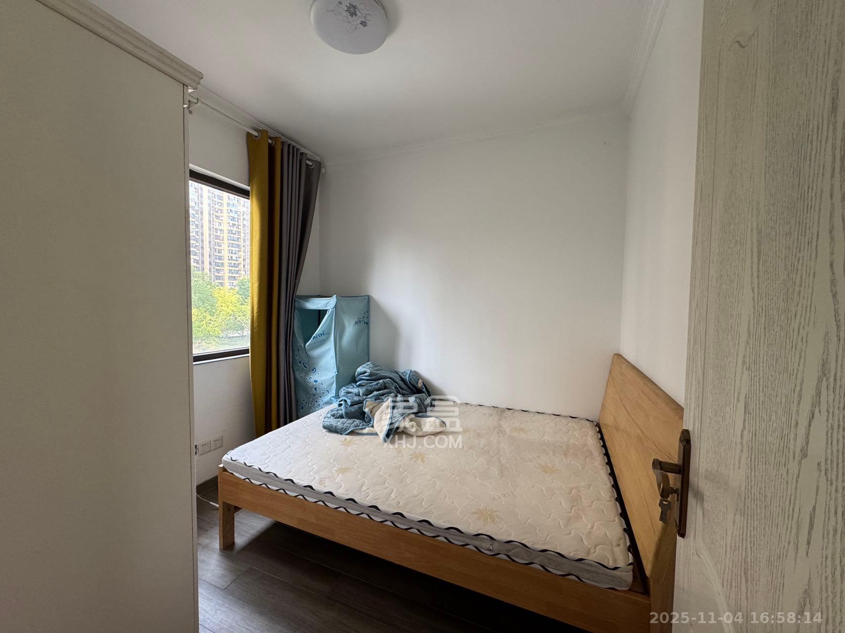 保利东郡 4室2厅2卫 2000.0元/月 保利东郡 4室2厅2卫 2000.0元/月室内图