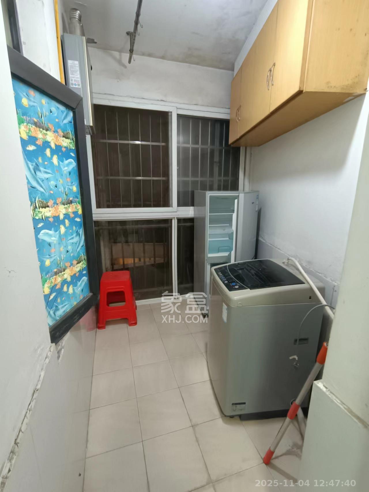 山语城一期  2室2厅1卫    1600.0元/月室内图