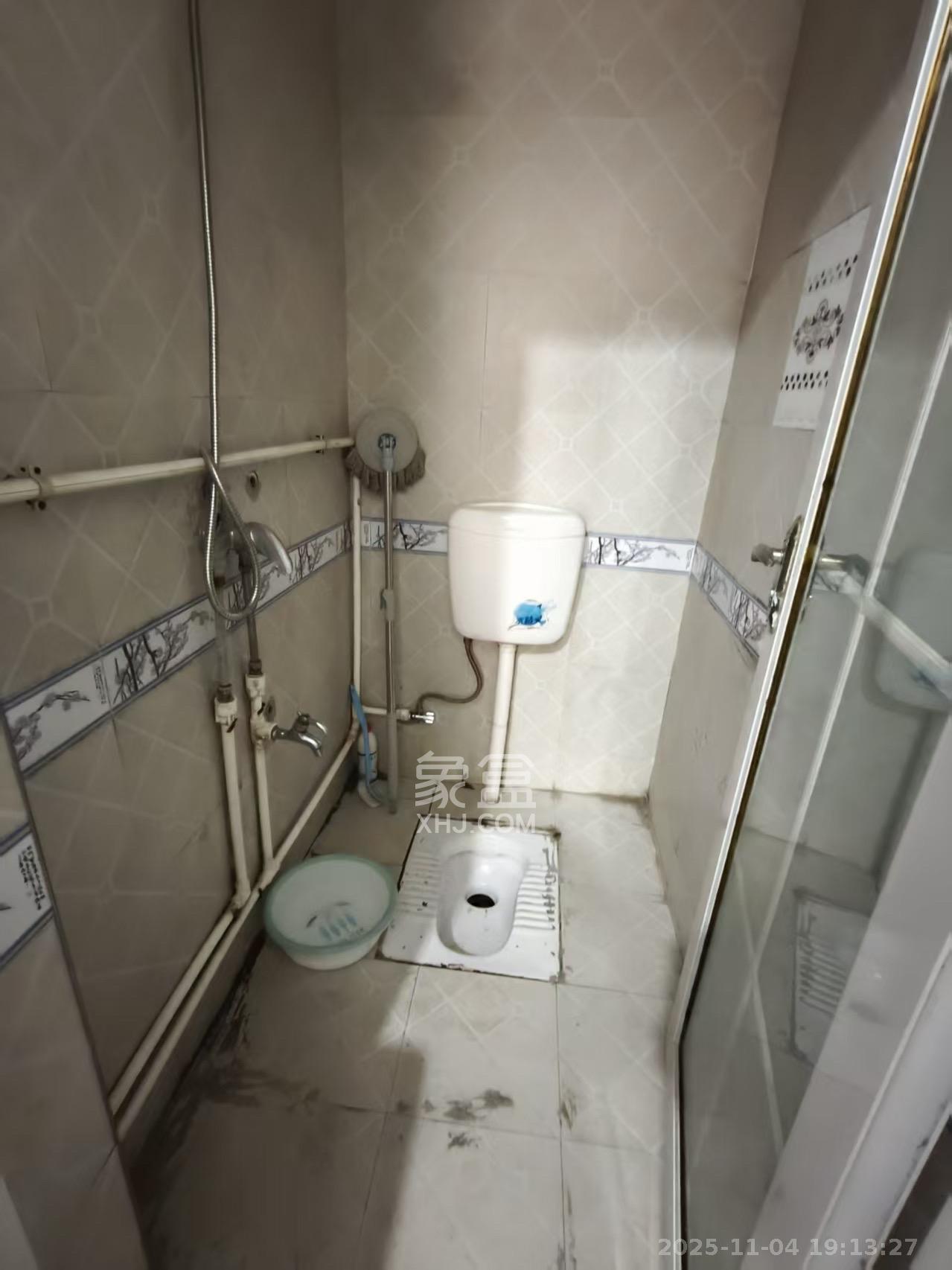 人民新村  1室0厅0卫    1600.0元/月室内图